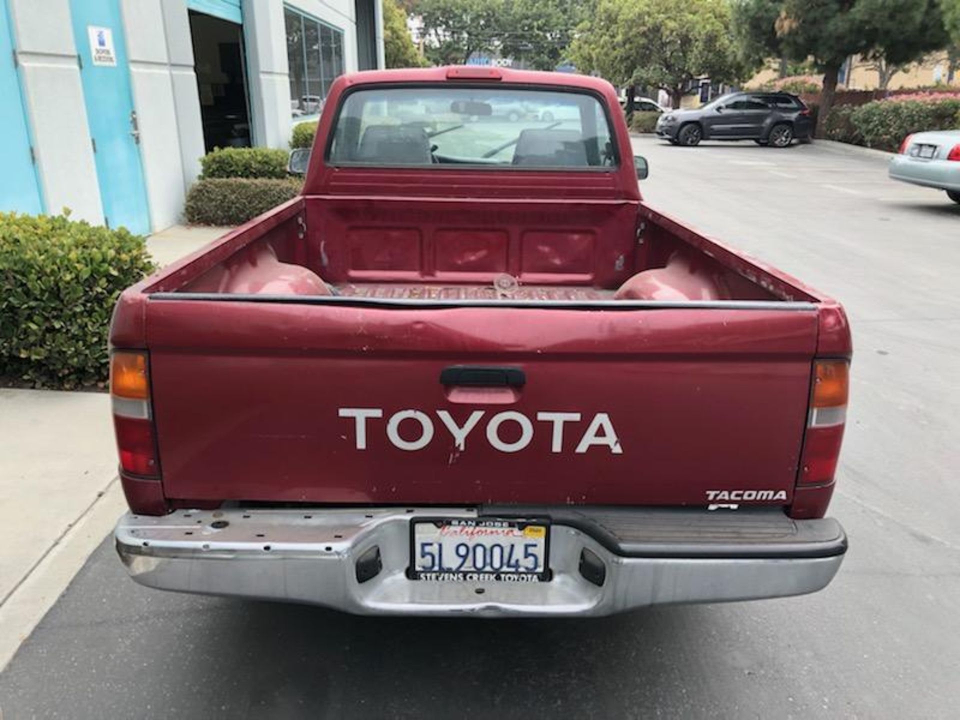 1997 Toyota Tacoma Truck with 355,395 miles - Image 4 of 5