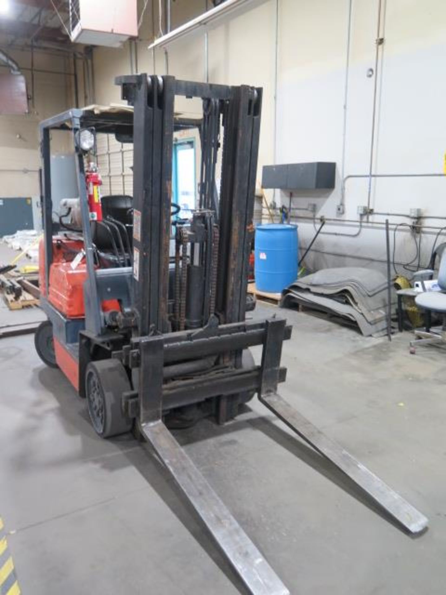 Toyota 5FGC25 5000 Lb Cap LPG Forklift s/n 76510 w/ 3-Stage Mast, 188” Lift Height, Side Shift, - Image 2 of 10