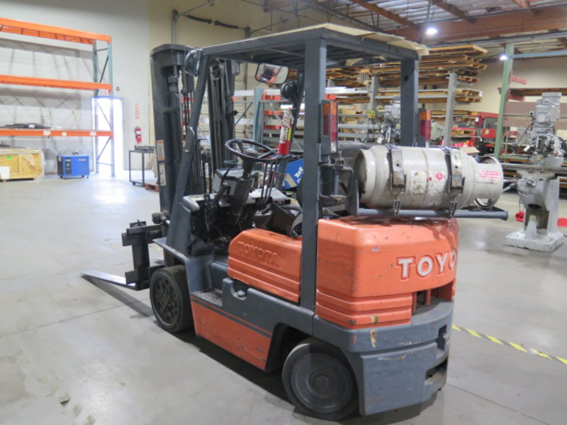 Toyota 5FGC25 5000 Lb Cap LPG Forklift s/n 76510 w/ 3-Stage Mast, 188” Lift Height, Side Shift, - Image 4 of 10