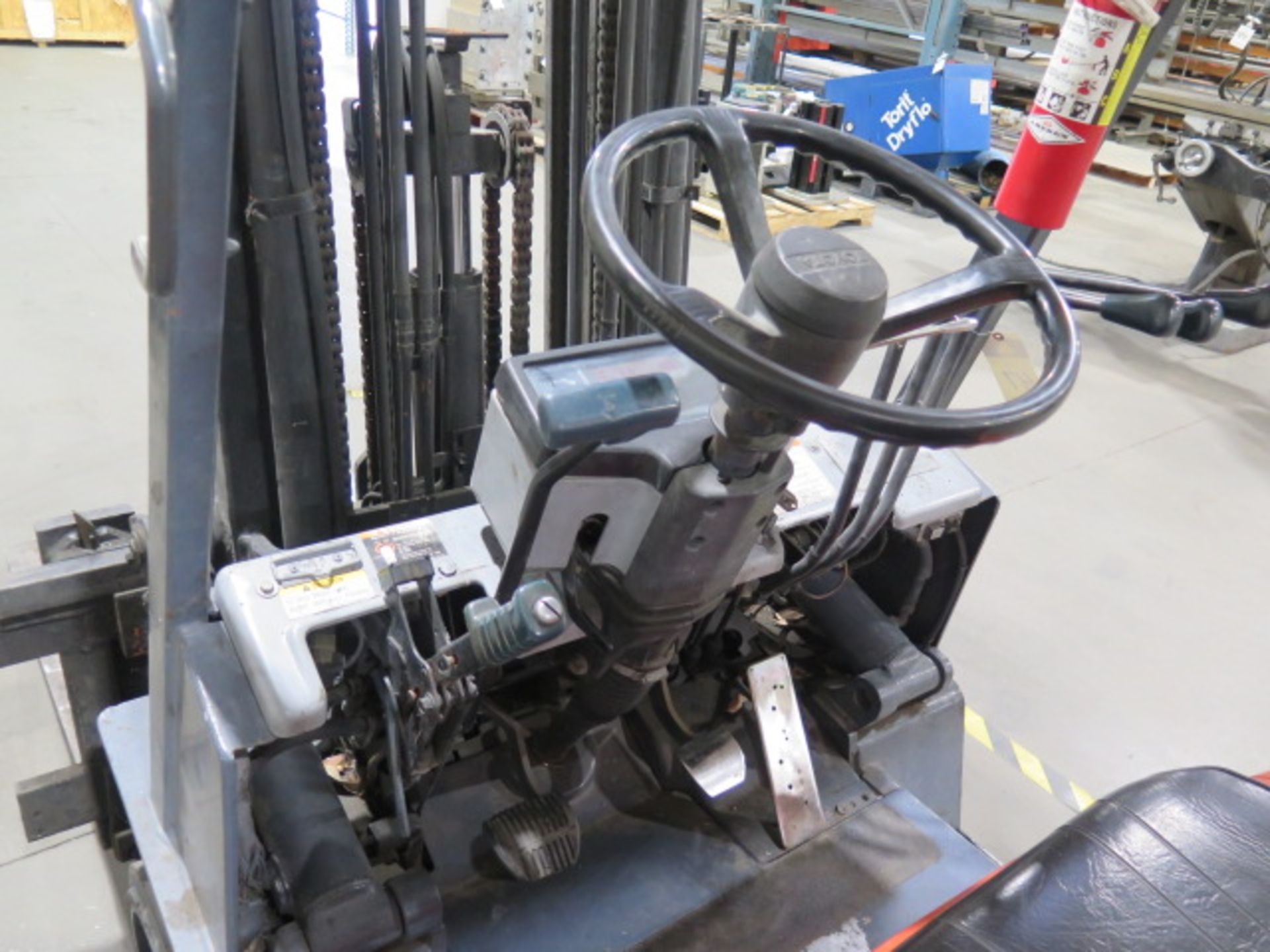 Toyota 5FGC25 5000 Lb Cap LPG Forklift s/n 76510 w/ 3-Stage Mast, 188” Lift Height, Side Shift, - Image 5 of 10