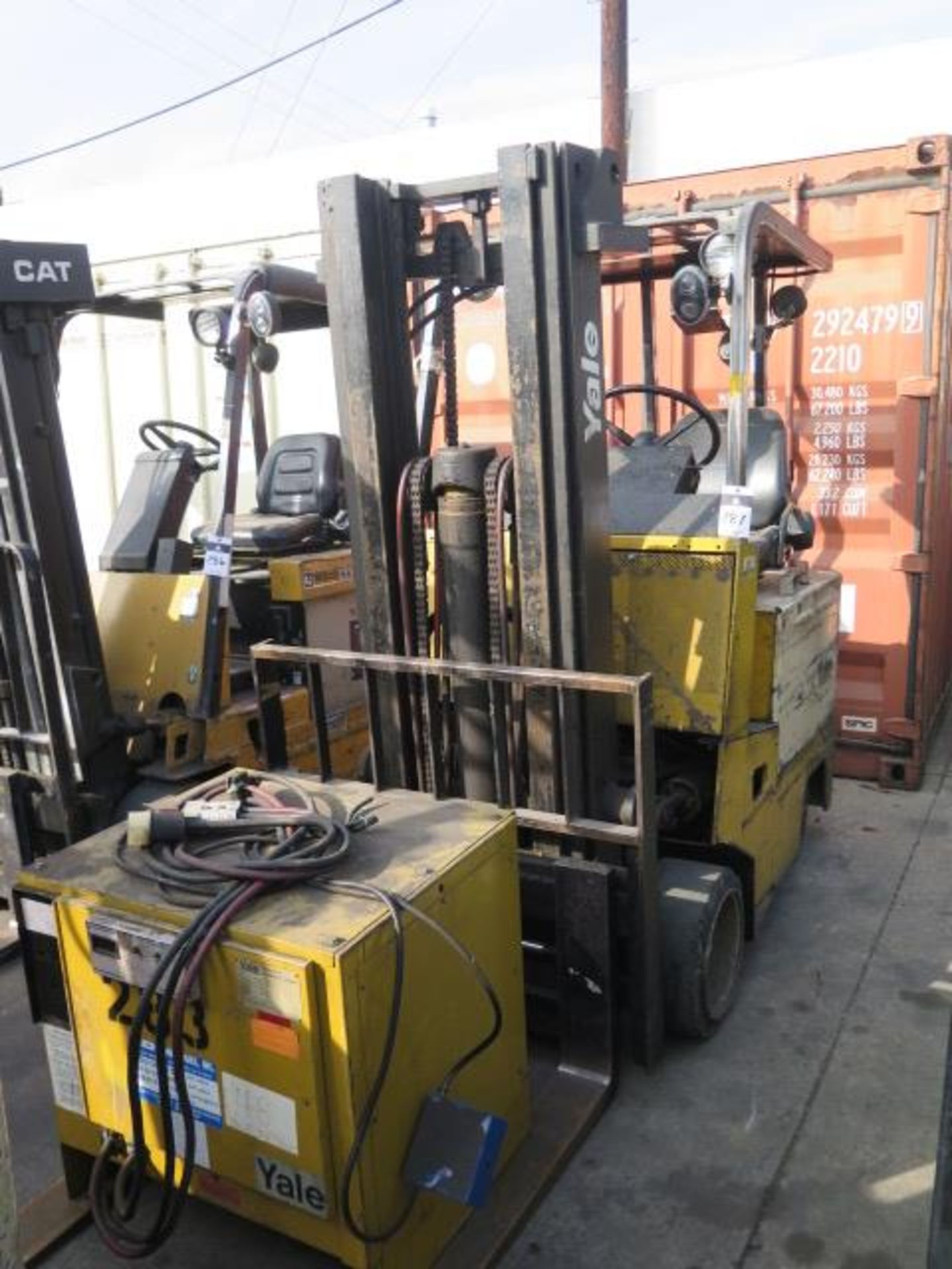 Yale ERC050FBN48ST083 3000 Lb Cap Electric Forklift s/n N365816 w/ 3-Stage Mast, 192” Lift Height, - Image 2 of 9