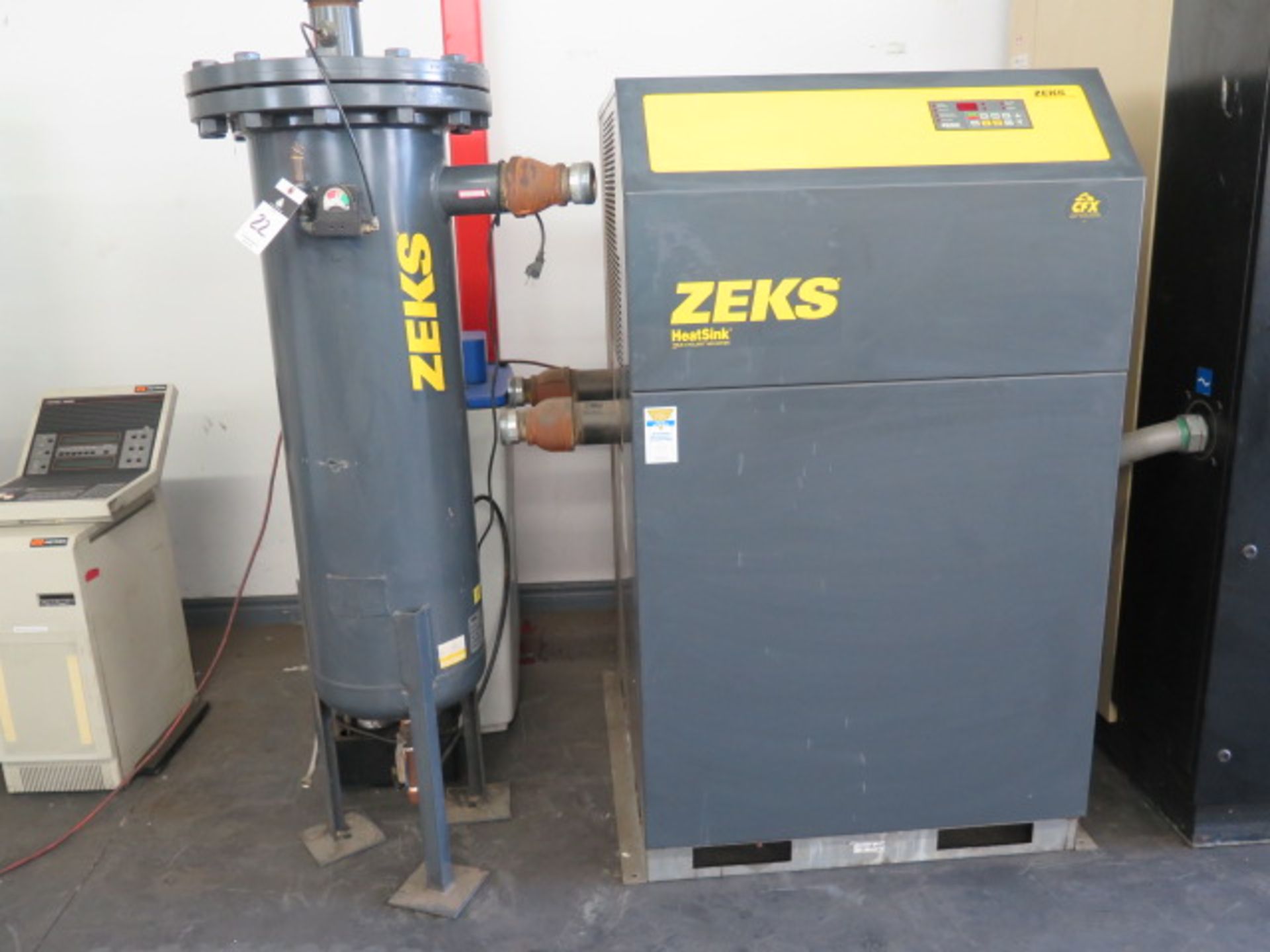 Zeks “Heat Sink” mdl. 600HSFA400 Refrigerated Air Dryer s/n 550637 w/ Zeks Filter Unit and Quincy