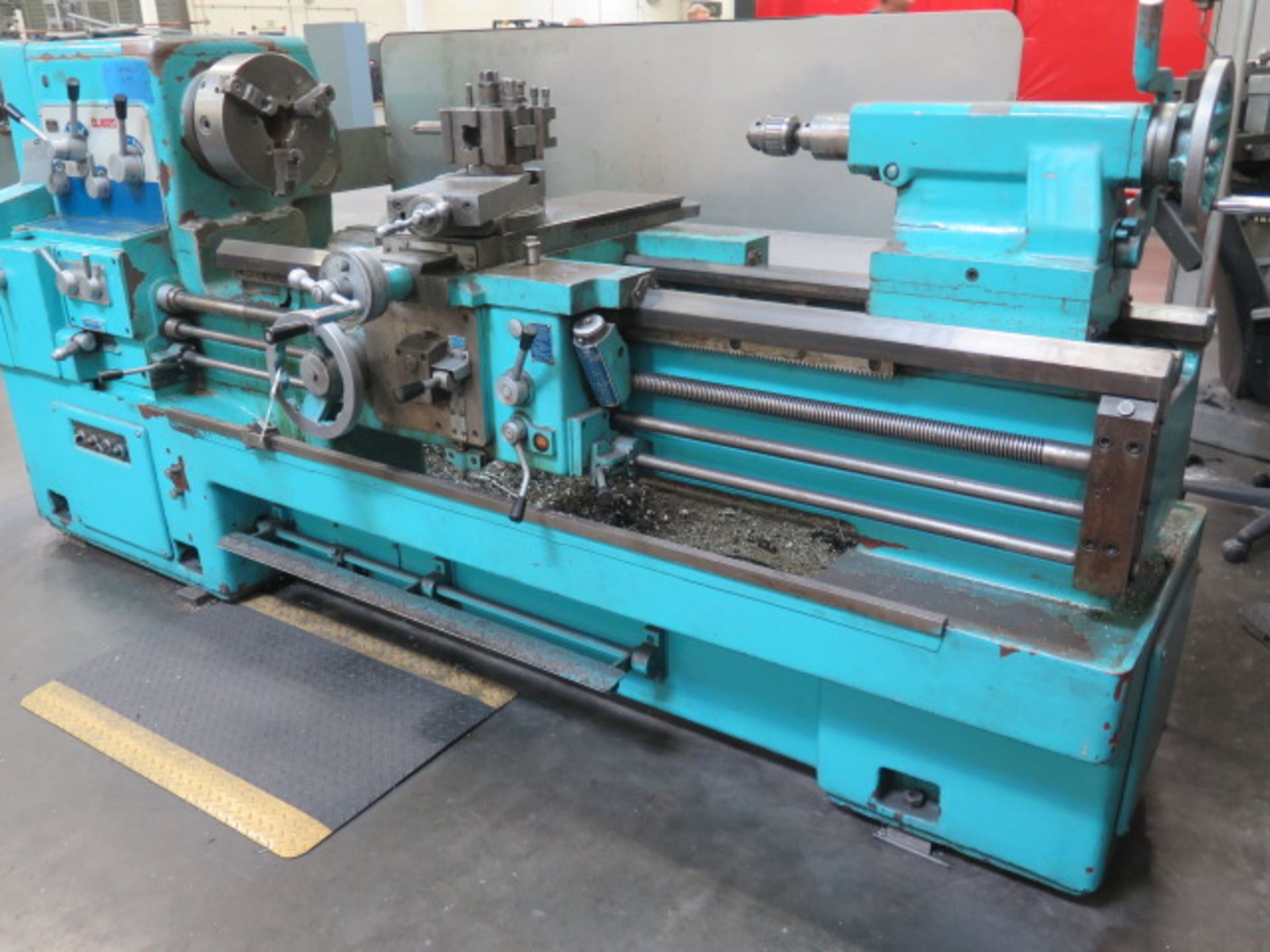 Dong Yang DLA520 21” x 62” Geared Head Gap Bed Lathe w/ 23-1125 RPM, Inch/mm Threading - Image 3 of 17