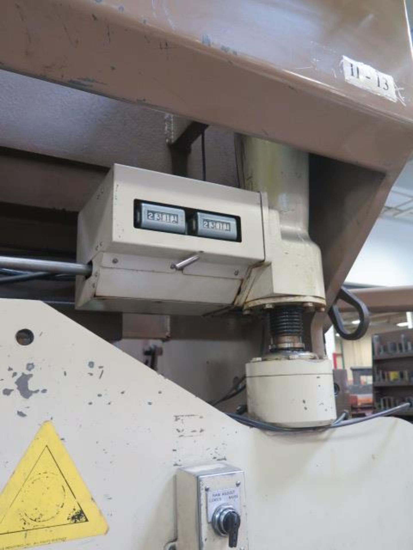 DiAcro 55-8 55 Ton x 8’ Hydra-Power CNC Press Brake s/n 6551082200 w/ DiAcro CNC Controls - Image 12 of 16