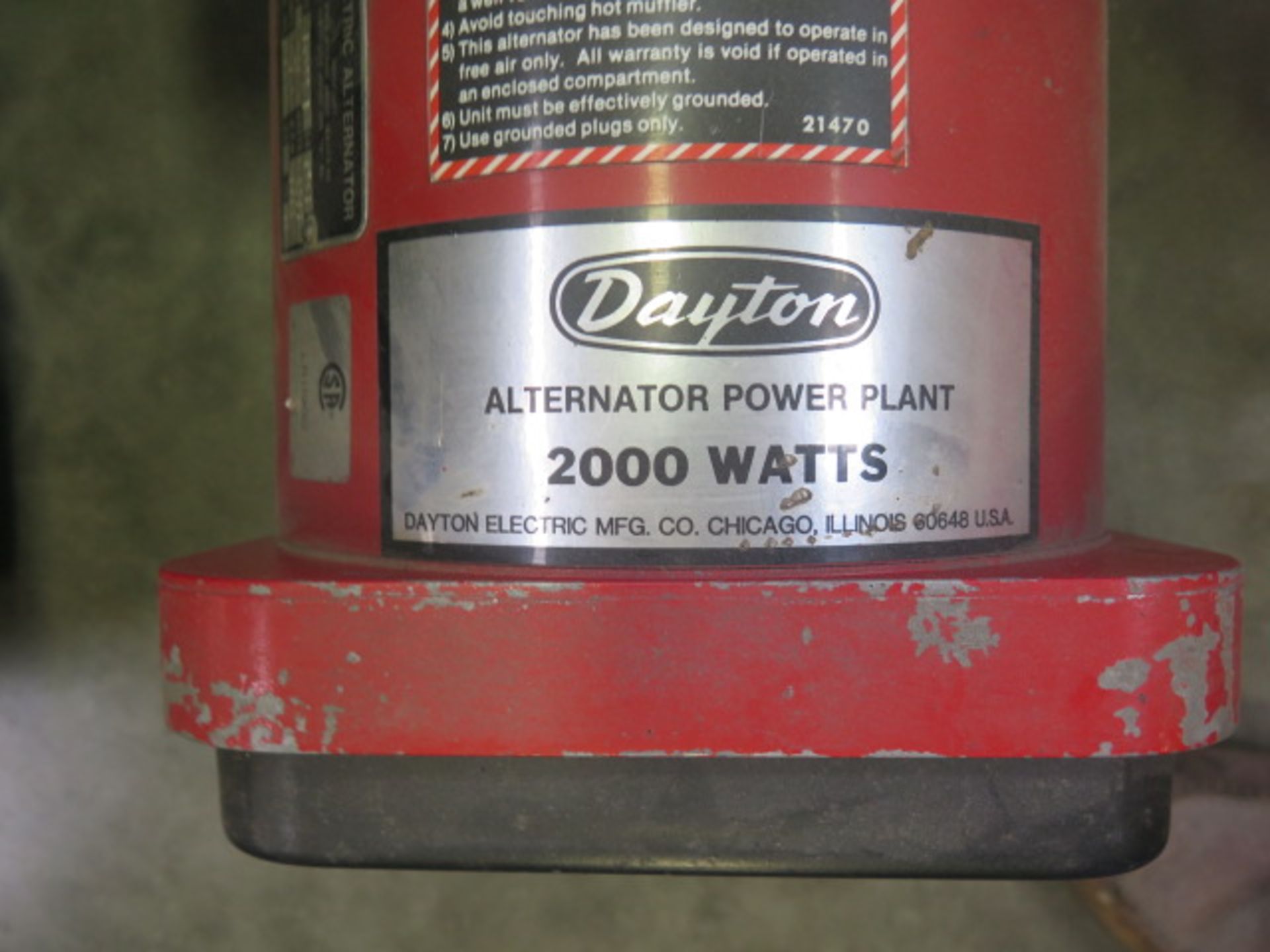 Dayton 2000 Watt Portable Generator - Image 3 of 4