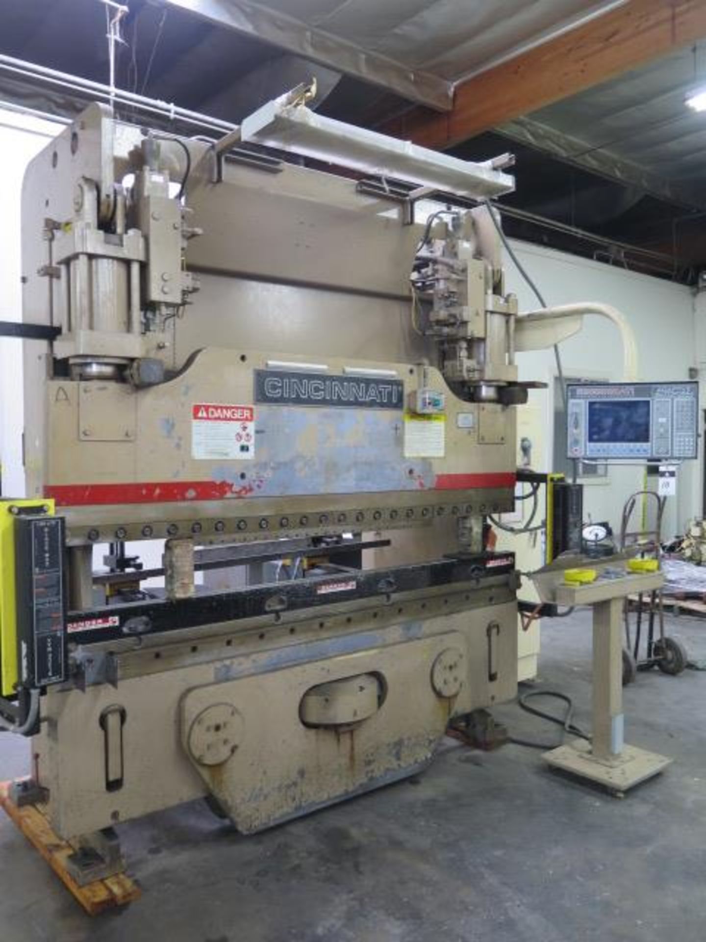 Cincinnati 90AFx6’ “Autoform” 90-Ton x 6’ Hydraulic CNC Press Brake s/n 45408 w/ Cincinnati Adaptive - Image 2 of 18