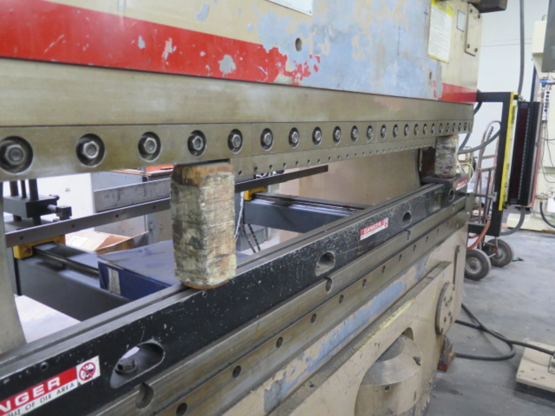 Cincinnati 90AFx6’ “Autoform” 90-Ton x 6’ Hydraulic CNC Press Brake s/n 45408 w/ Cincinnati Adaptive - Image 8 of 18