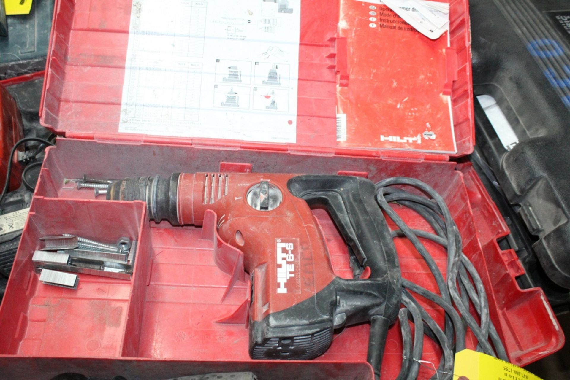 HILTI MODEL TE-6S ROTARY HAMMER WITH CASE