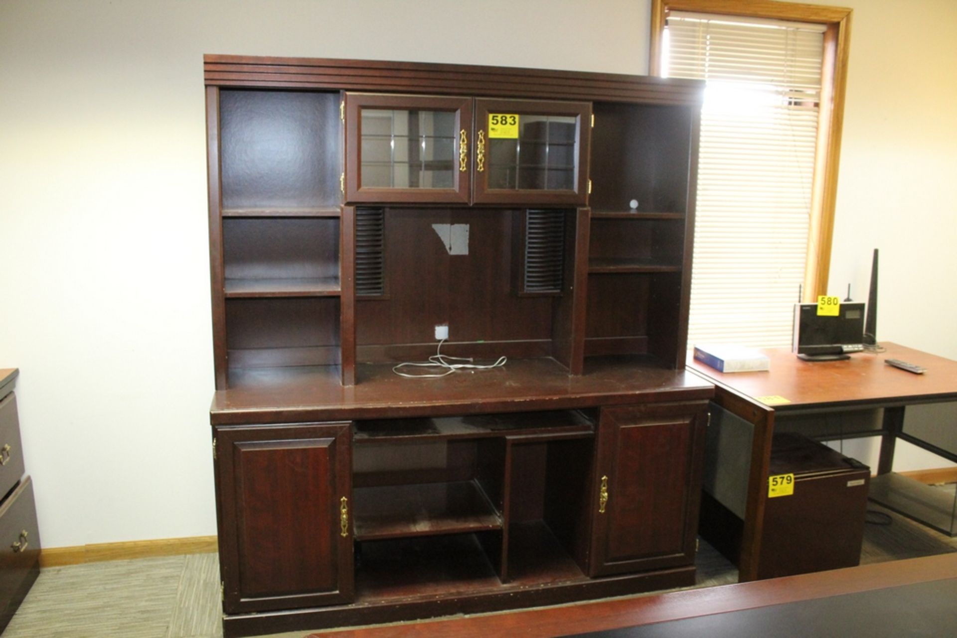 OFFICE SUITE INCLUDING DESK WITH CREDENZA, CABINET WITH HUTCH, (2) BOOKCASES AND TWO STORARGE - Image 4 of 5