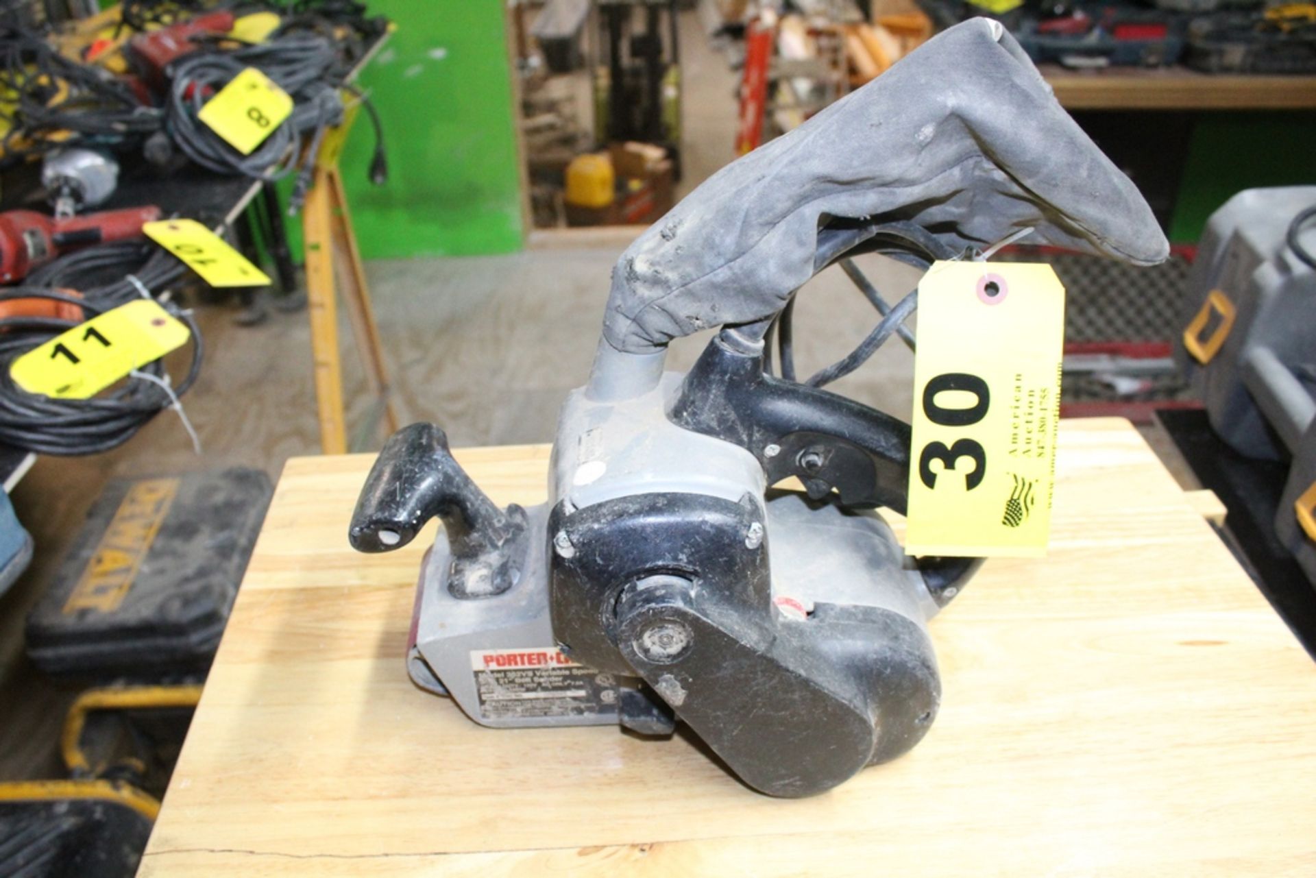 PORTER-CABLE MODEL 352VS VARIABLE SPEED 3" X 21" BELT SANDER