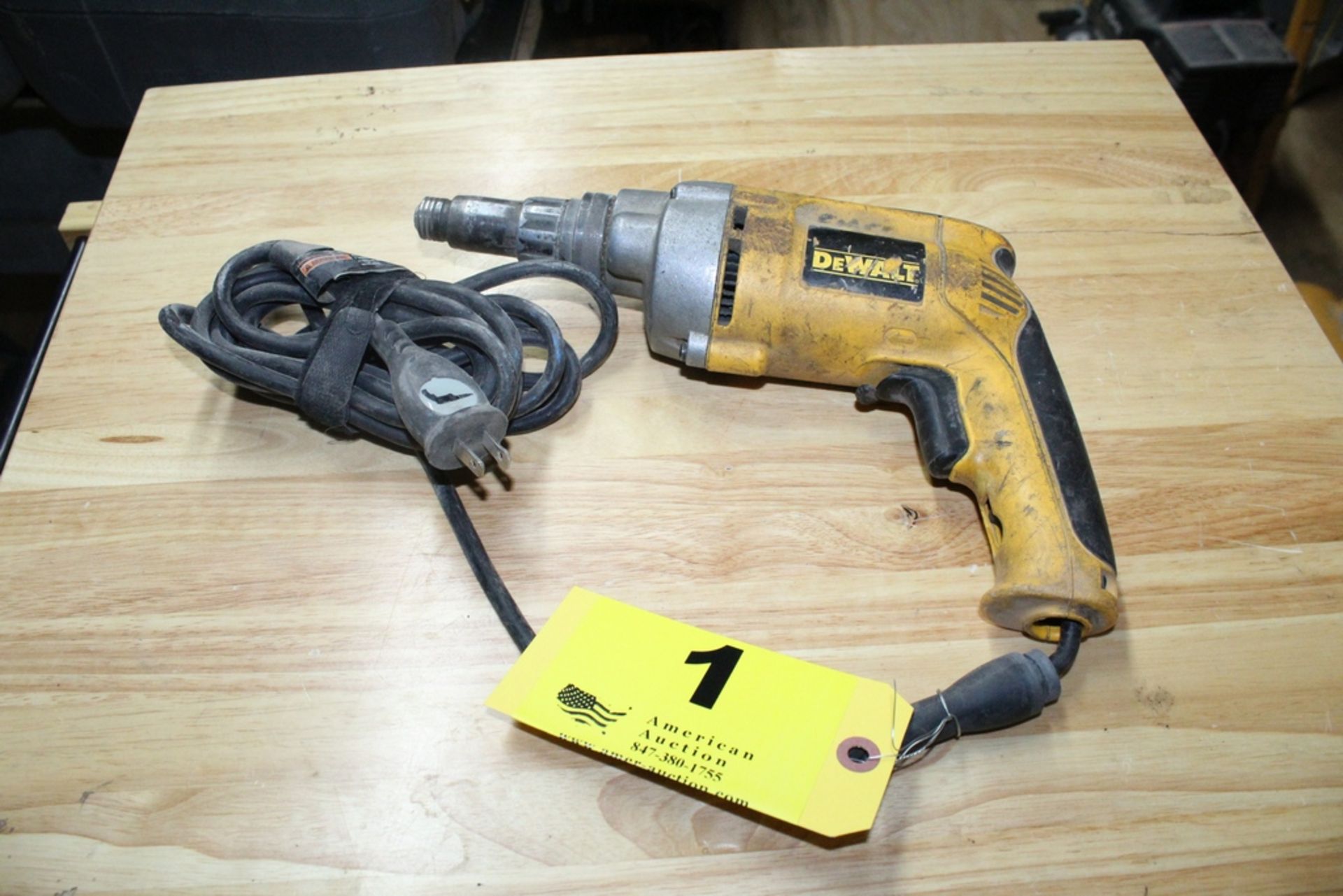 DEWALT MODEL DW268 VSR VERSA CLUTCH ELECTRIC SCREWDRIVER