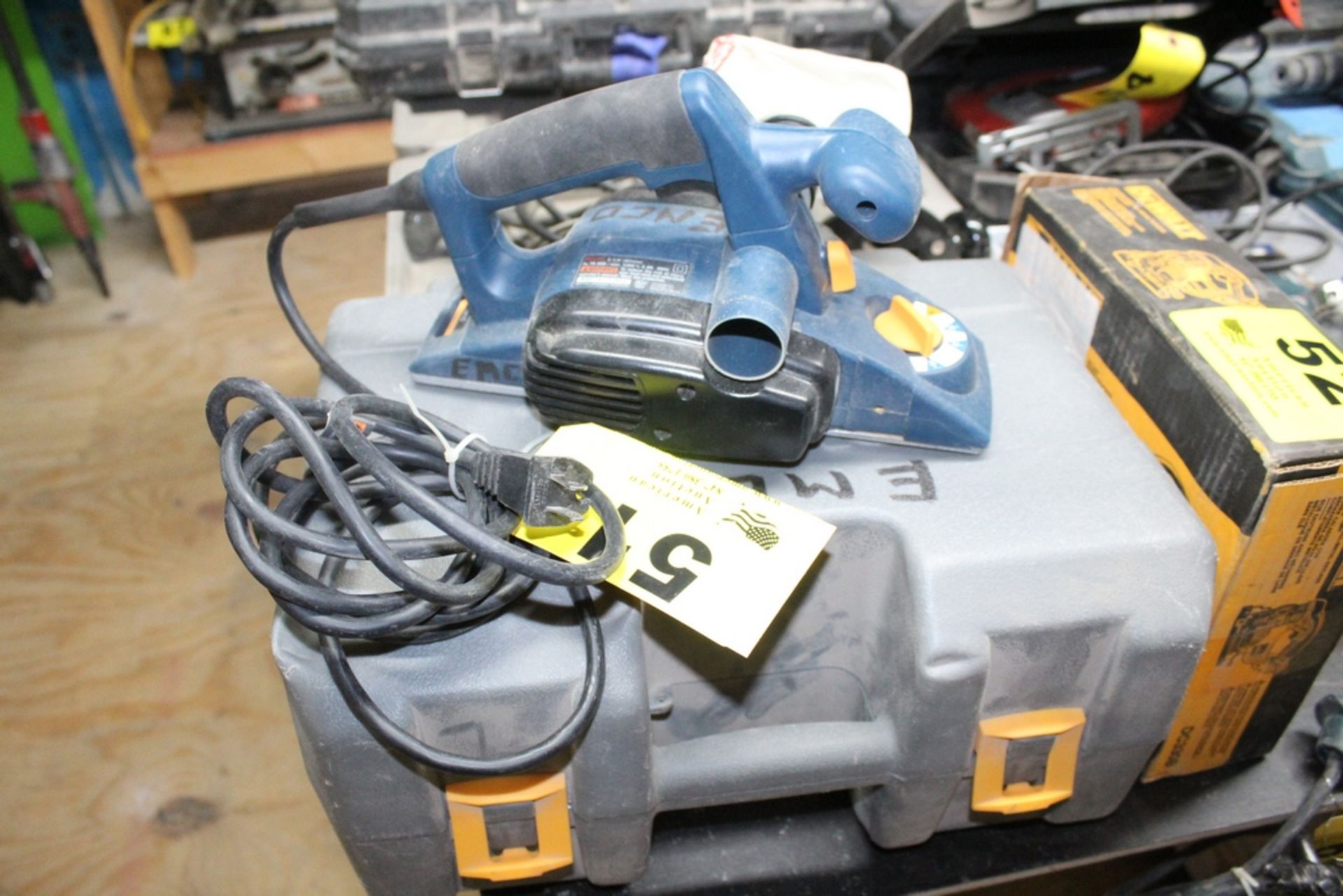 RYOBI MODEL HPL51 3-1/4" ELECTRIC PLANER WITH CASE