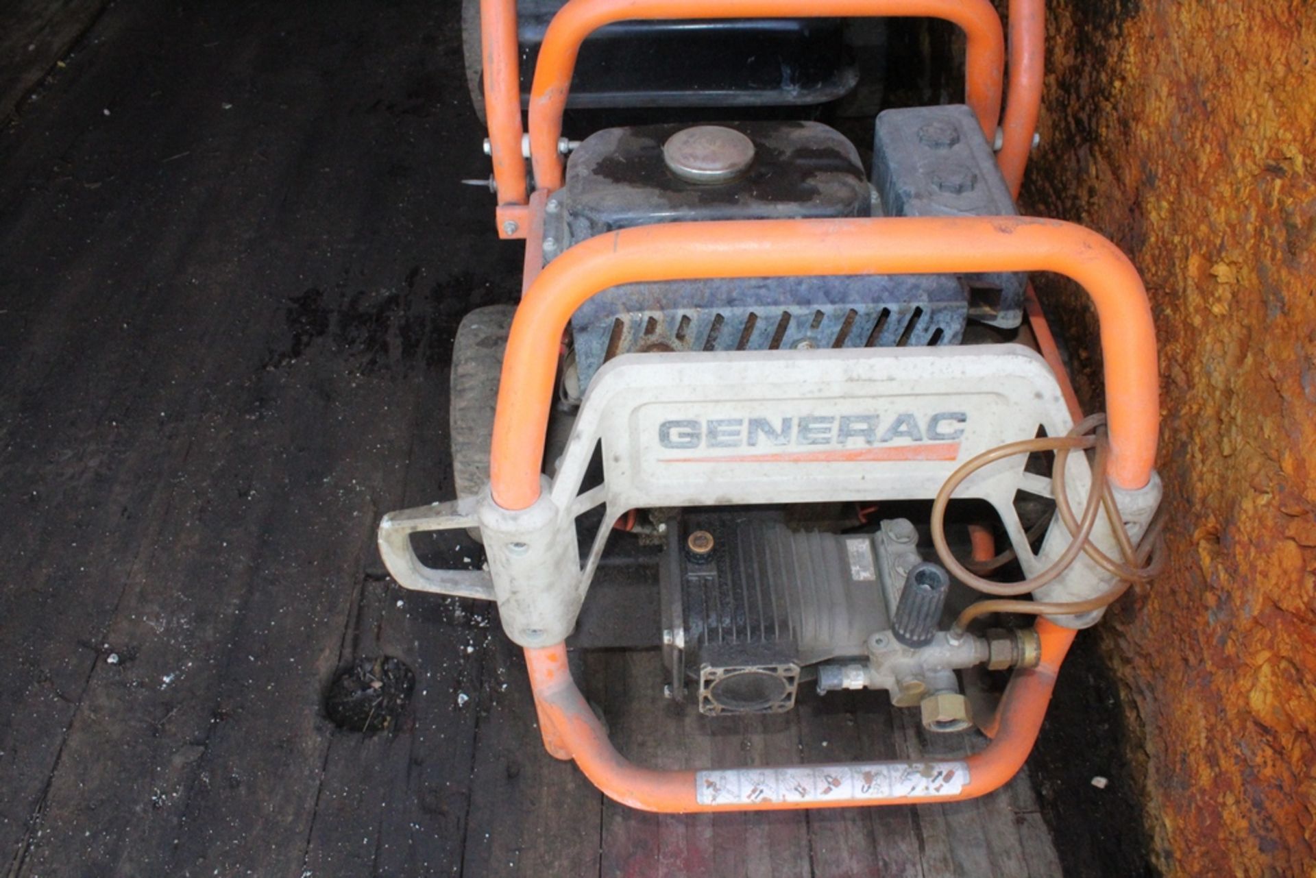 GENERAC 3100 PSI GAS POWERED PORTABLE POWER WASHER (NO HOSE OR WAND) - Image 3 of 3