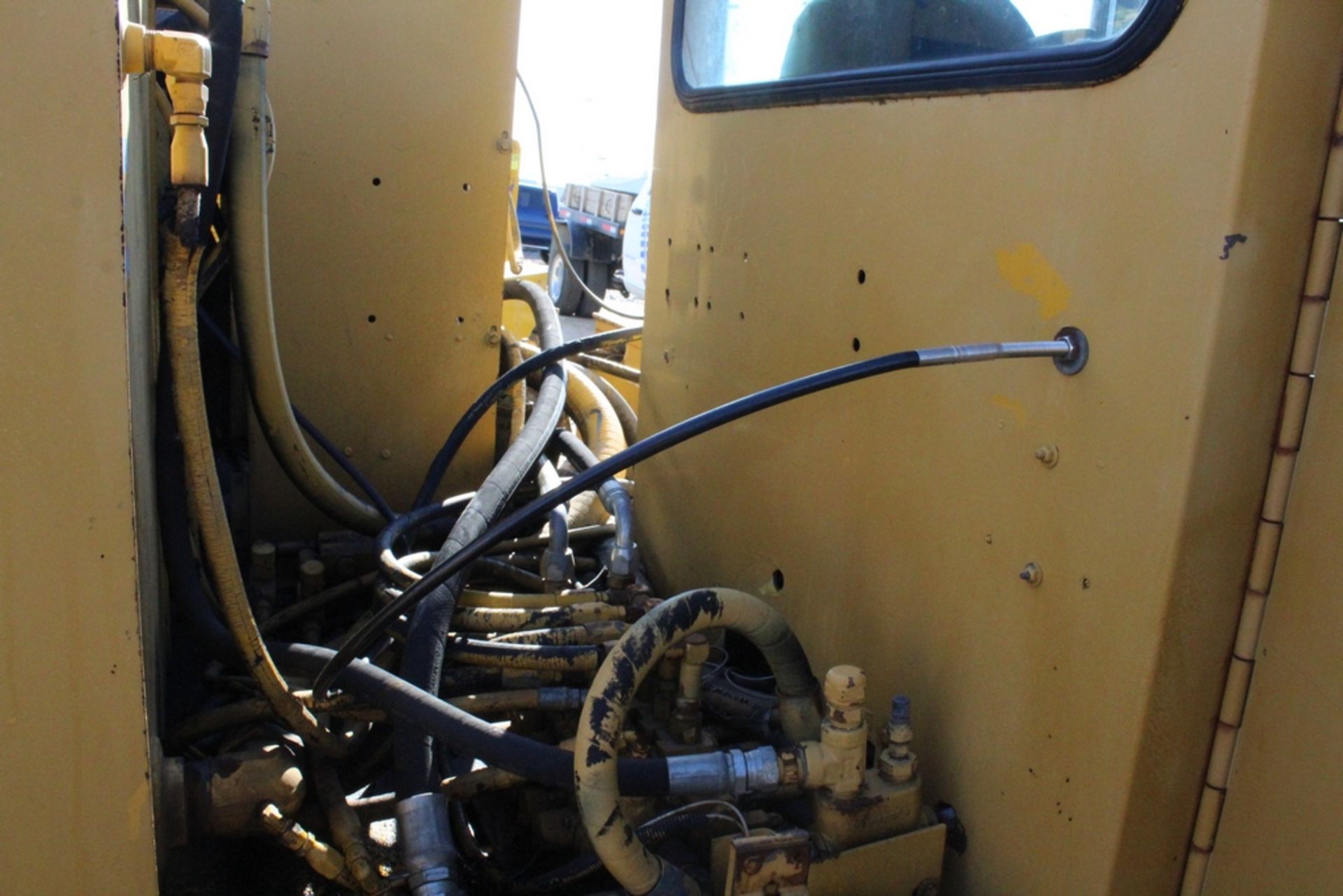 KERSHAW MODEL 12-4 TIE CRANE, RAILROAD TIE GRAPPLE, DETROIT DIESEL ENGINE - Image 12 of 12