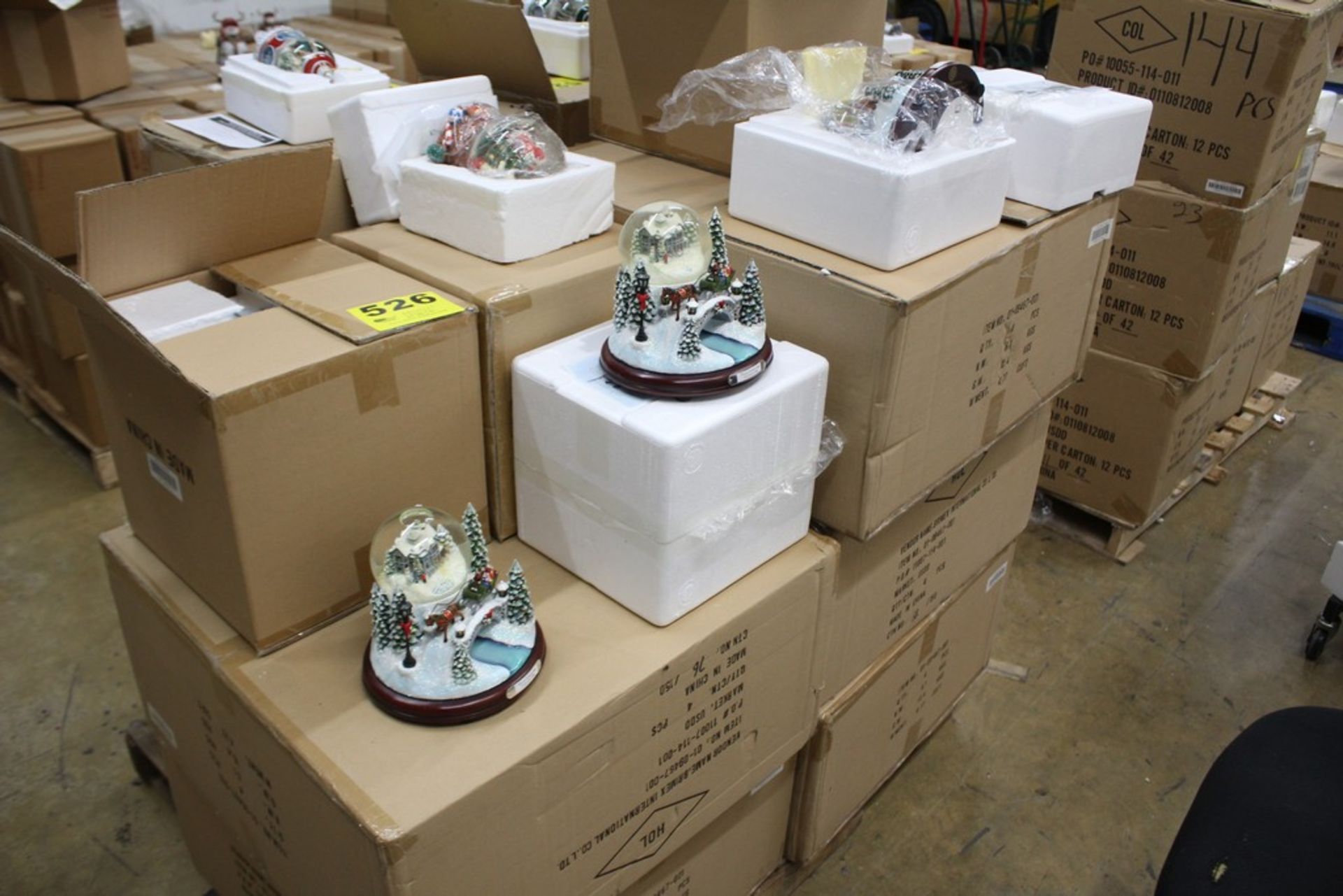 THOMAS KINDADE JINGLE BELLS ILLUMINATED MUSICAL SNOW GLOBES, ON SKID