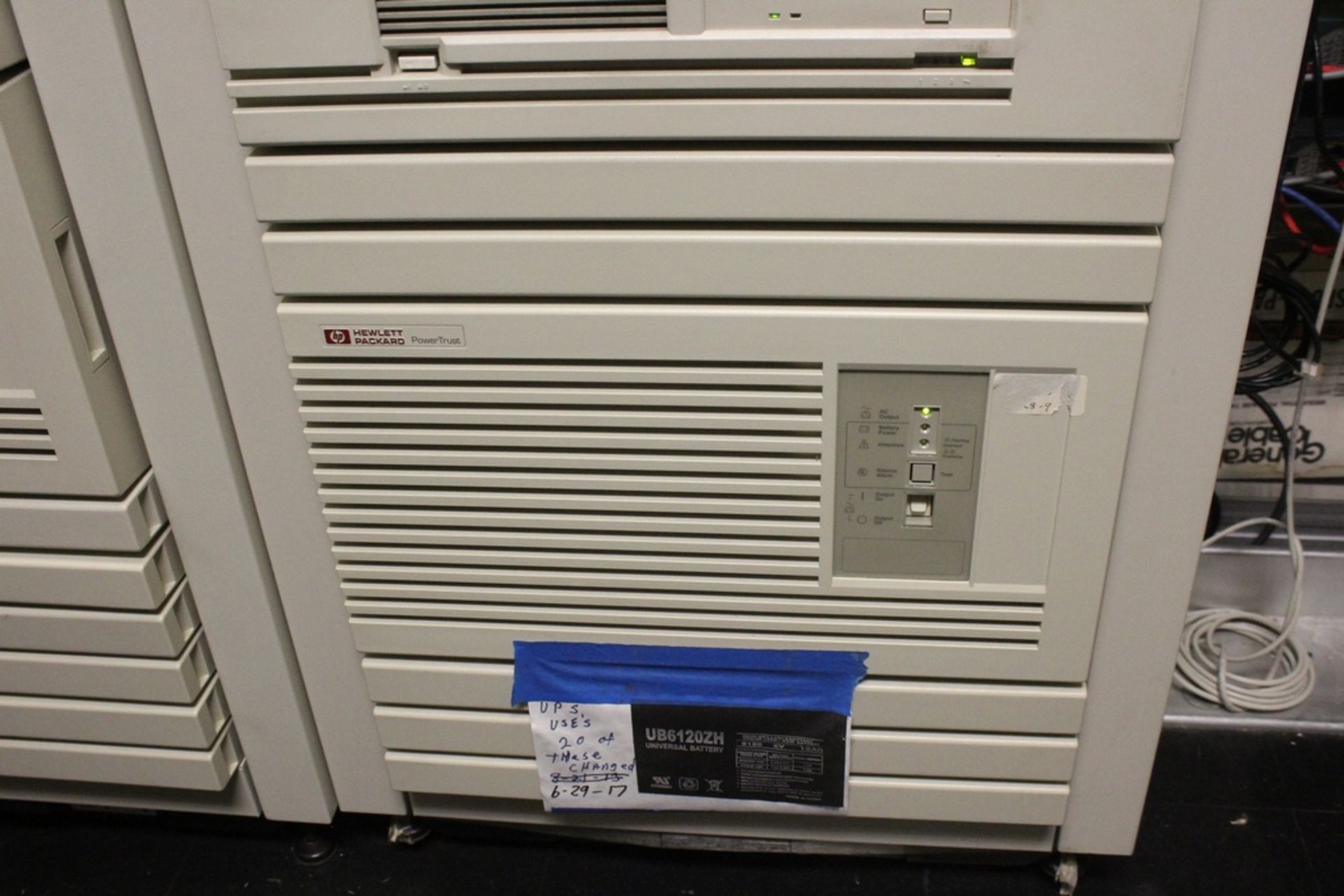 HEWLETT PACKARD SERVER SYSTEM WITH K-CLASS 9000, SCSI SE AND POWER TRUST - Image 6 of 6