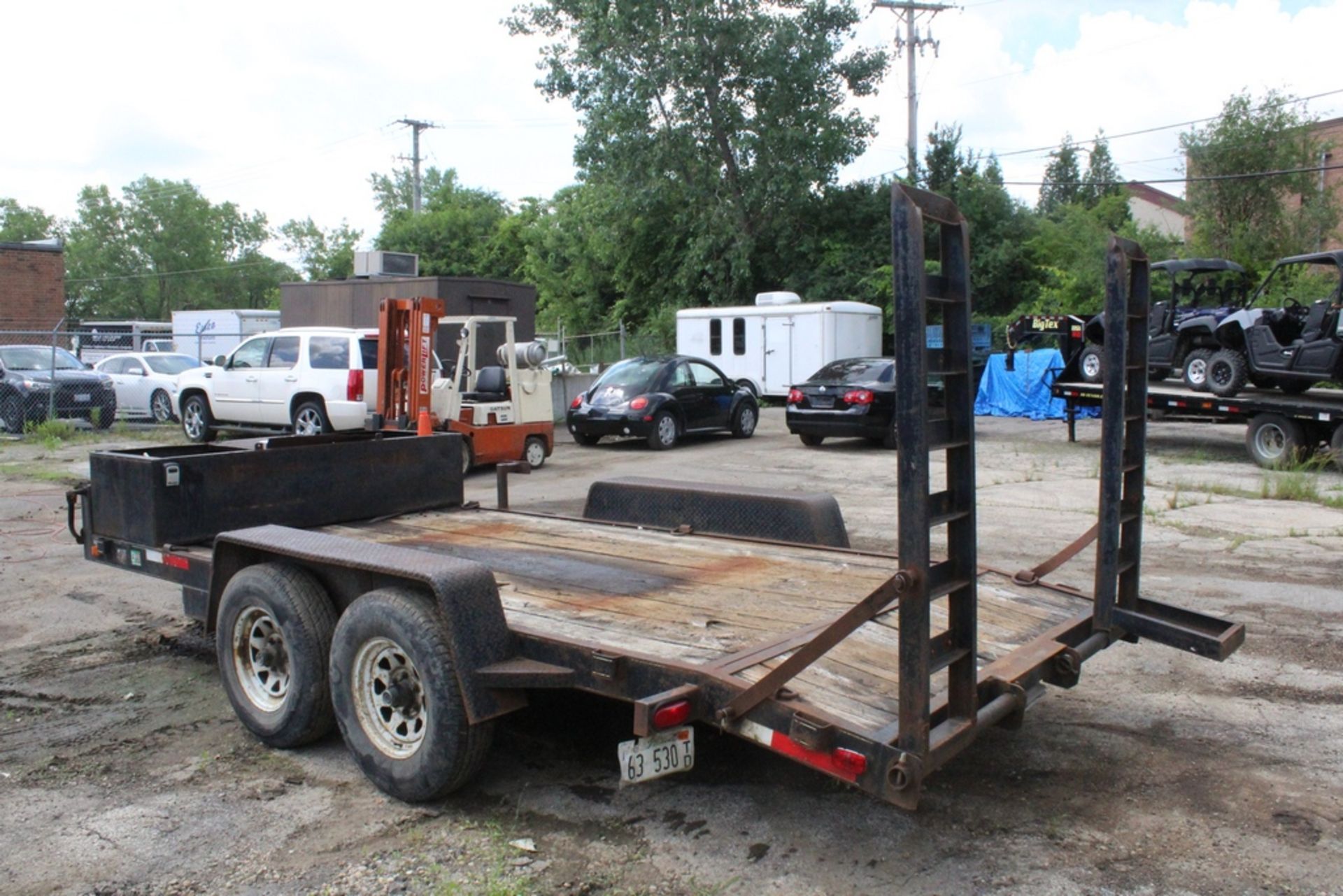 2004 Trailer, Wood Deck 12' X 7', Tandem Axle, With Bobtail Ramps And Storage Box, Vin - Image 5 of 7