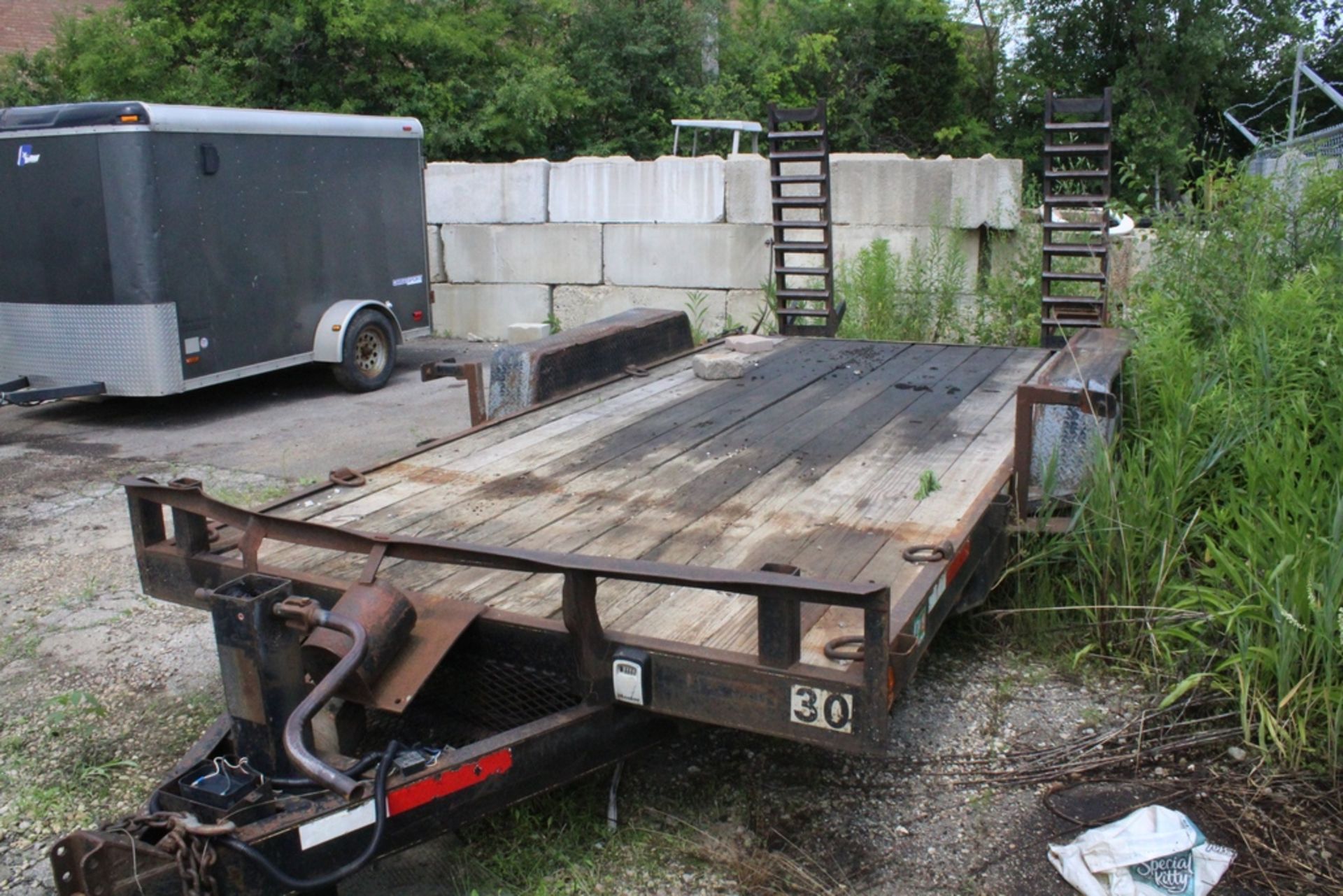 2005 Trailer, Wood Deck 13' X 7', Tandem Axle, With Bobtail Ramps, Vin 5Lvus18235S027524 - Image 5 of 5