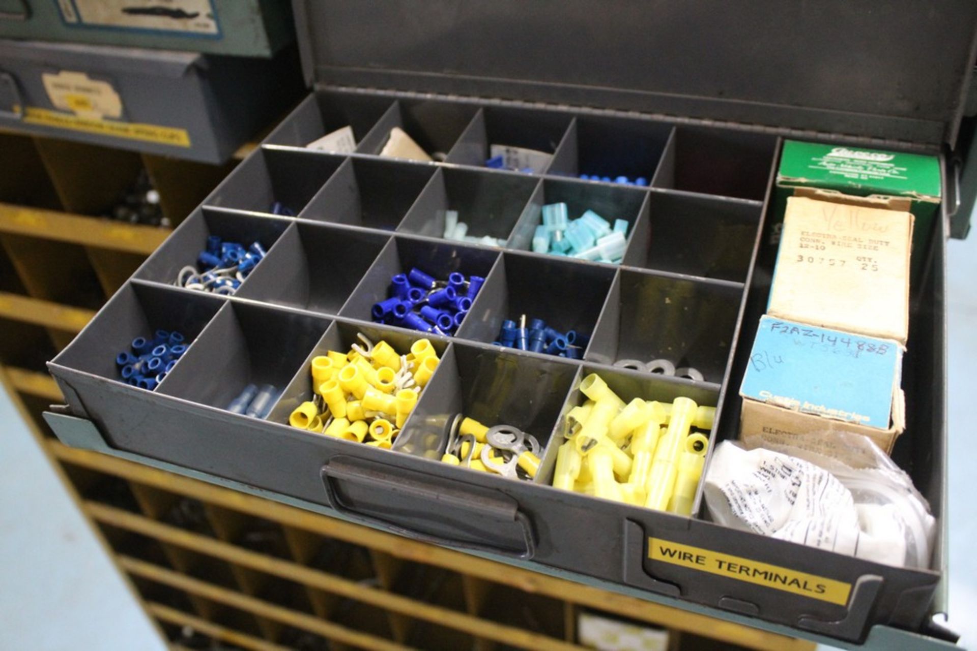 FIVE DRAWER PARTS RACK WITH WIRE TERMINALS, PUSH NUTS, E-CLIPS, ETC - Image 2 of 3