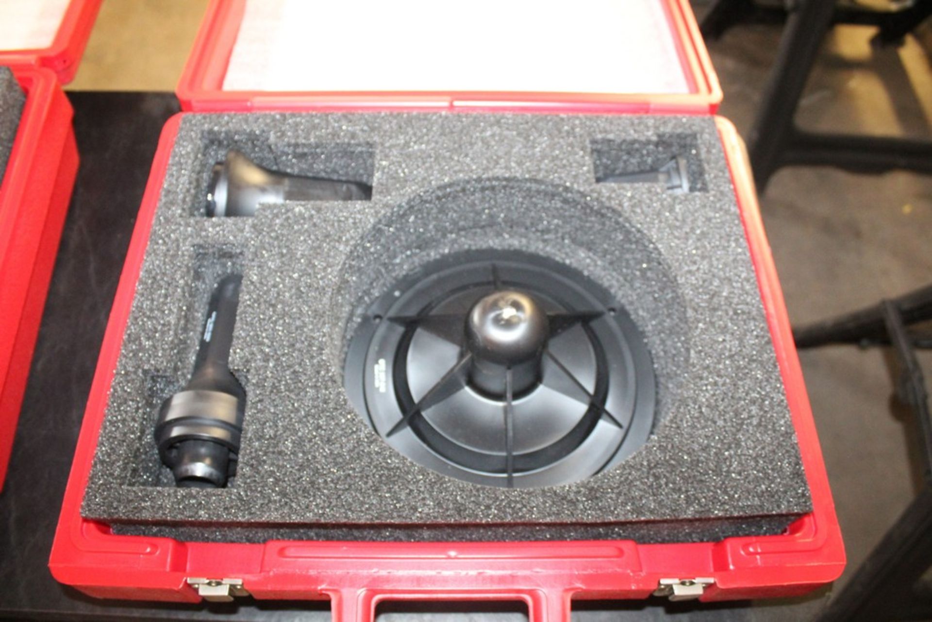 FORD ROTUNDA ESSENTIAL SERVICE TOOL SET-TKIT-2005D1-F IN FOUR CASES - Image 5 of 6