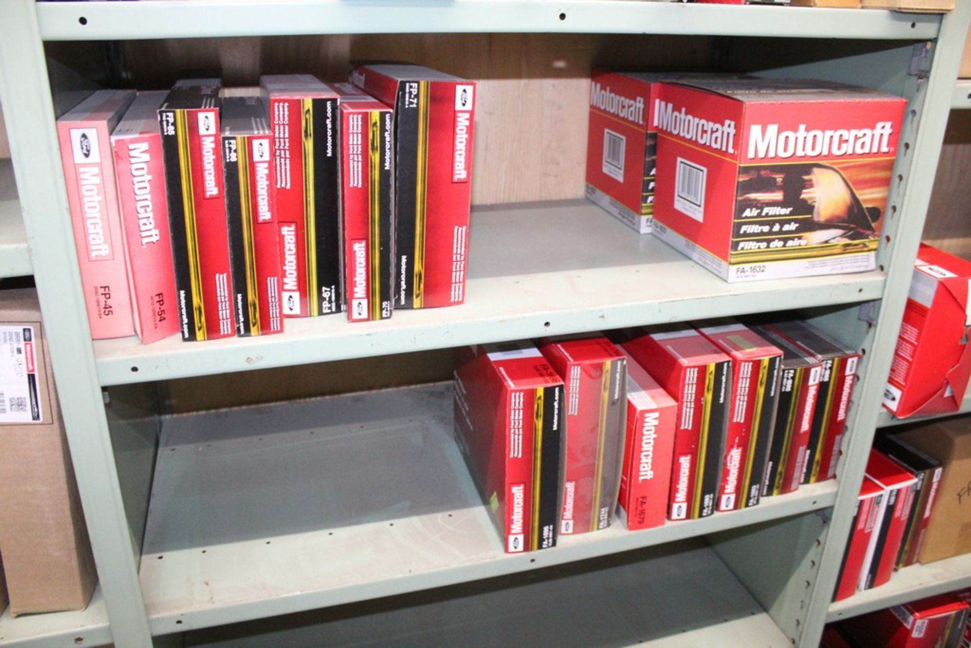 ASSORTED MOTORCRAFT AIR FILTERS ON (4) SHELVES - Image 3 of 3