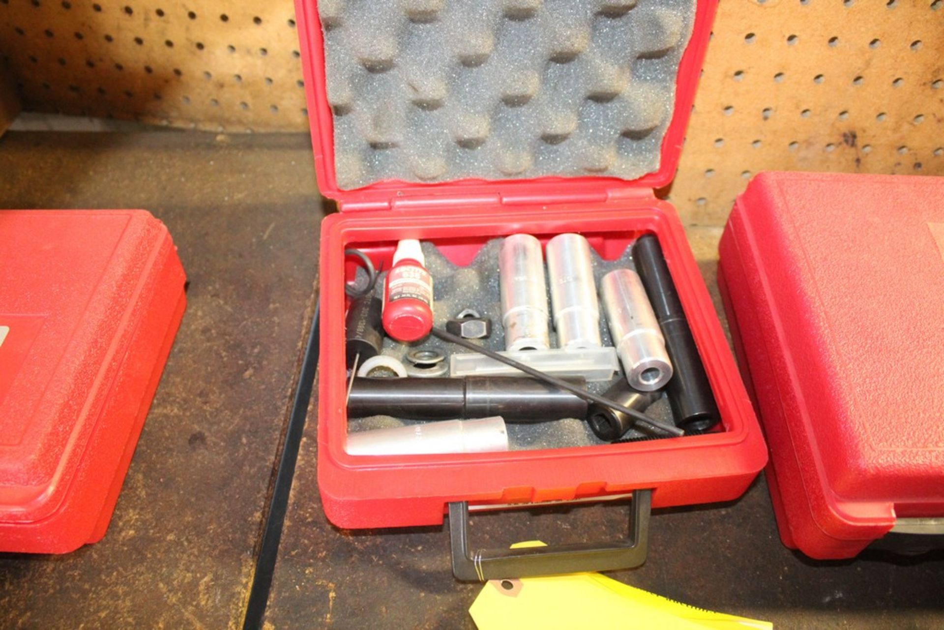 5.4L 3V ENGINE S/P FORD ROTUNDA ESSENTIAL SERVICE TOOL SET-TKIT-2006SP-FLM IN CASE - Image 2 of 2