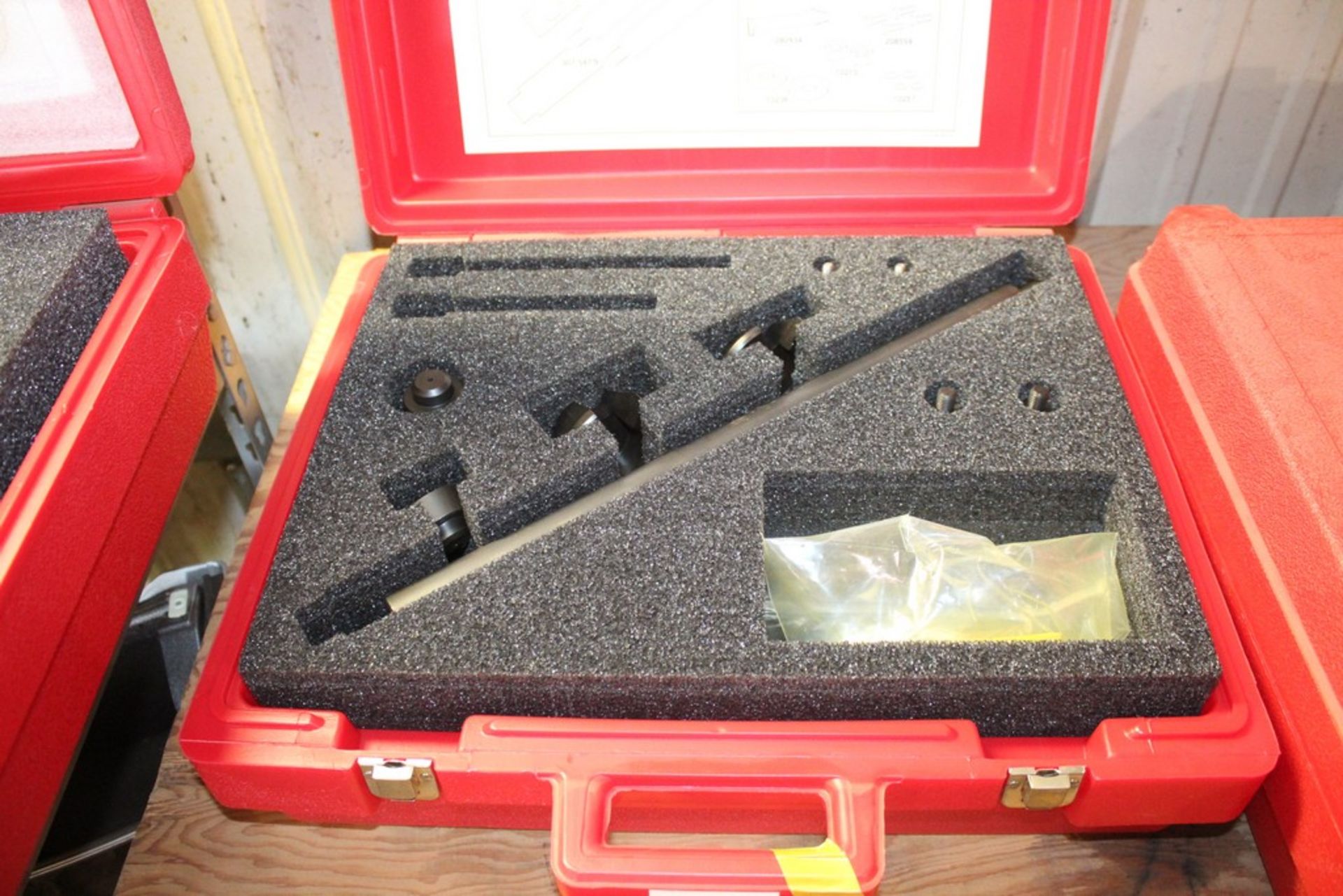 FORD ROTUNDA ESSENTIAL SERVICE TOOL SET-TKIT-2005D2-F IN THREE CASES - Image 3 of 5