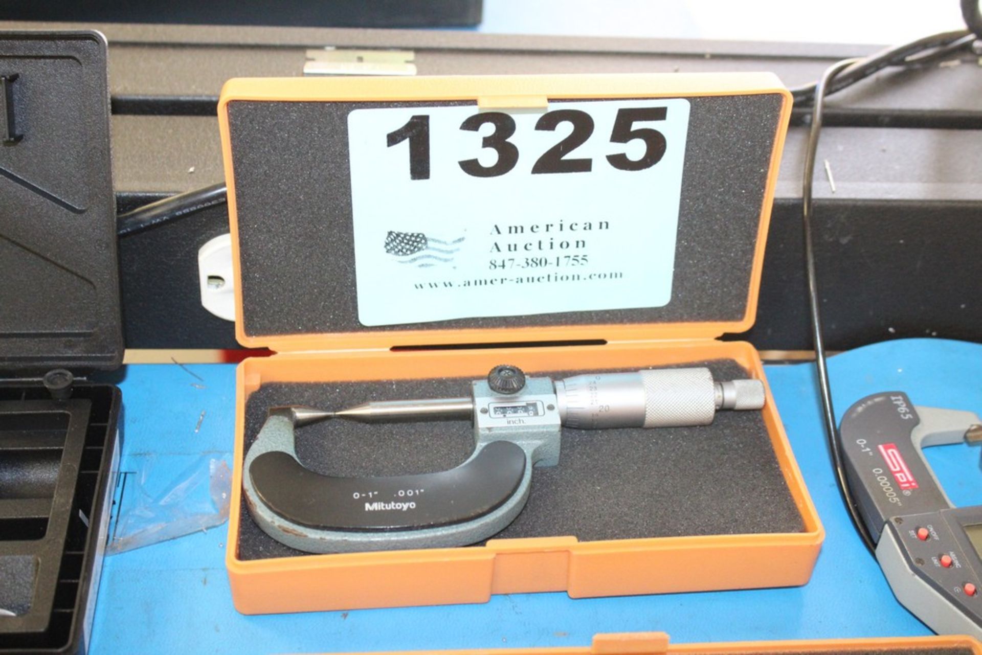 MITUTOYO 0"-1" POINT MICROMETER WITH DIAL READOUT