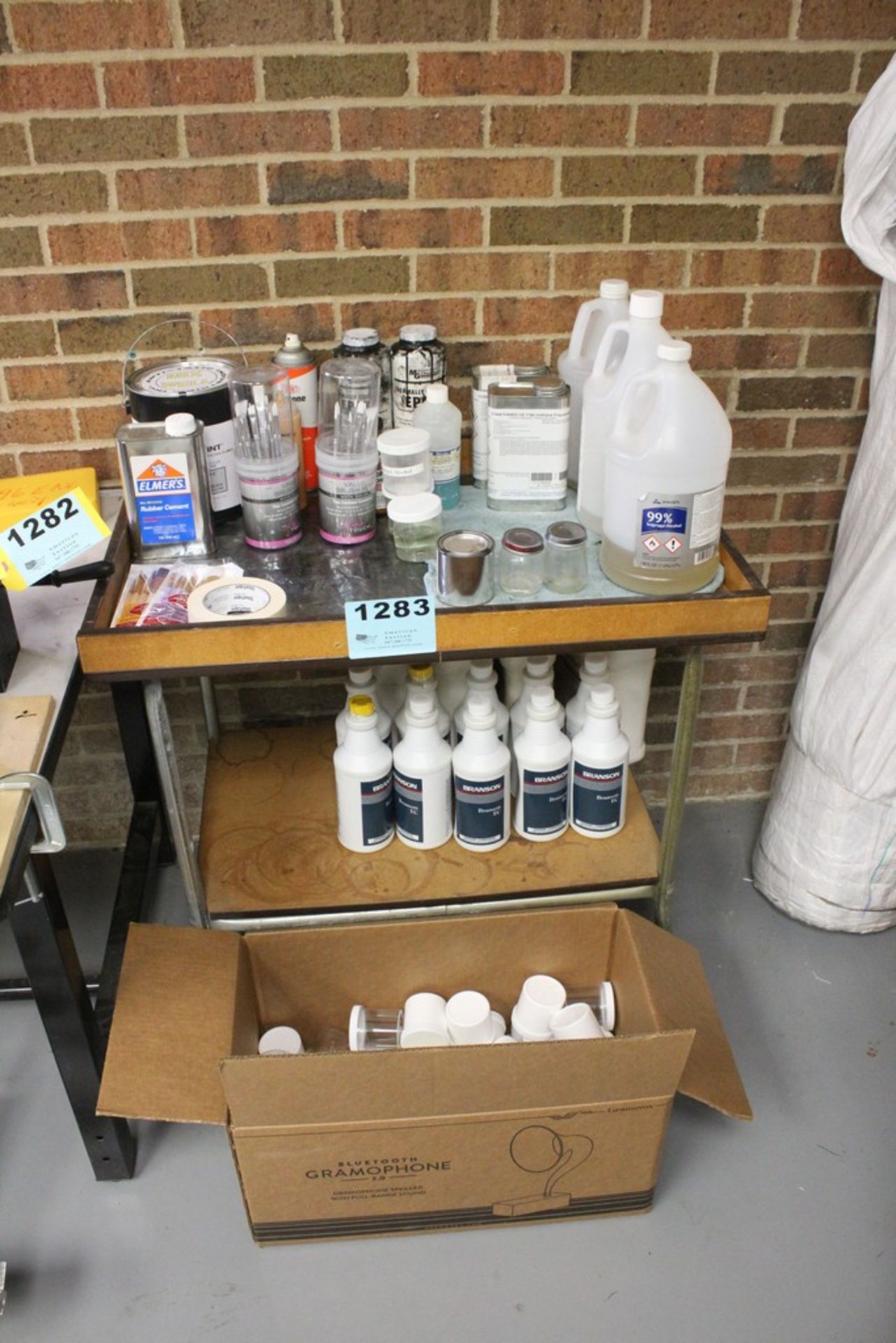 PORTABLE TABLE WITH AND ASSORTED CHEMICALS