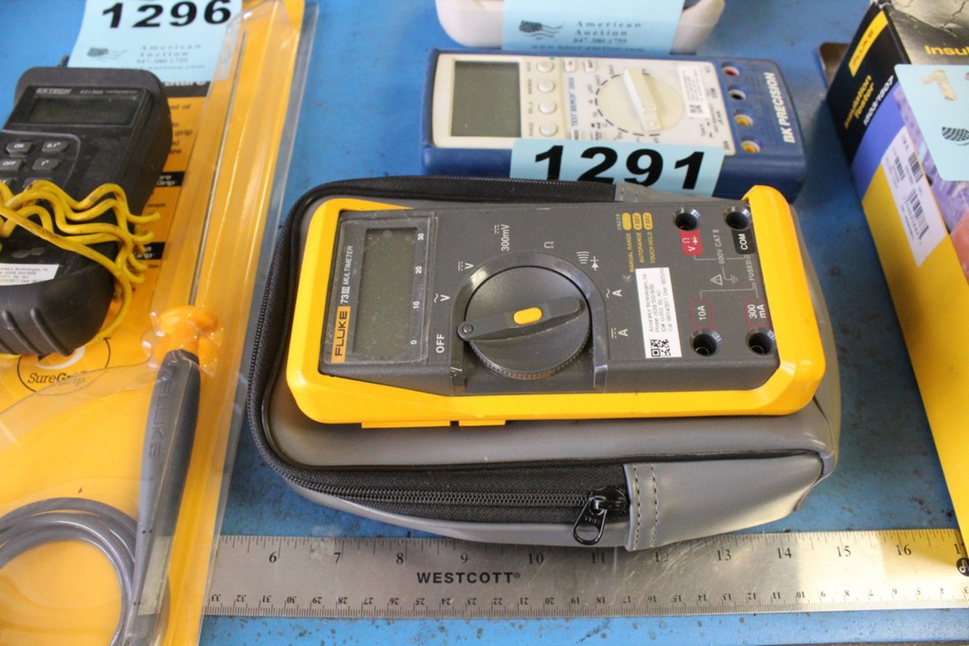 FLUKE 73 III MULTIMETER