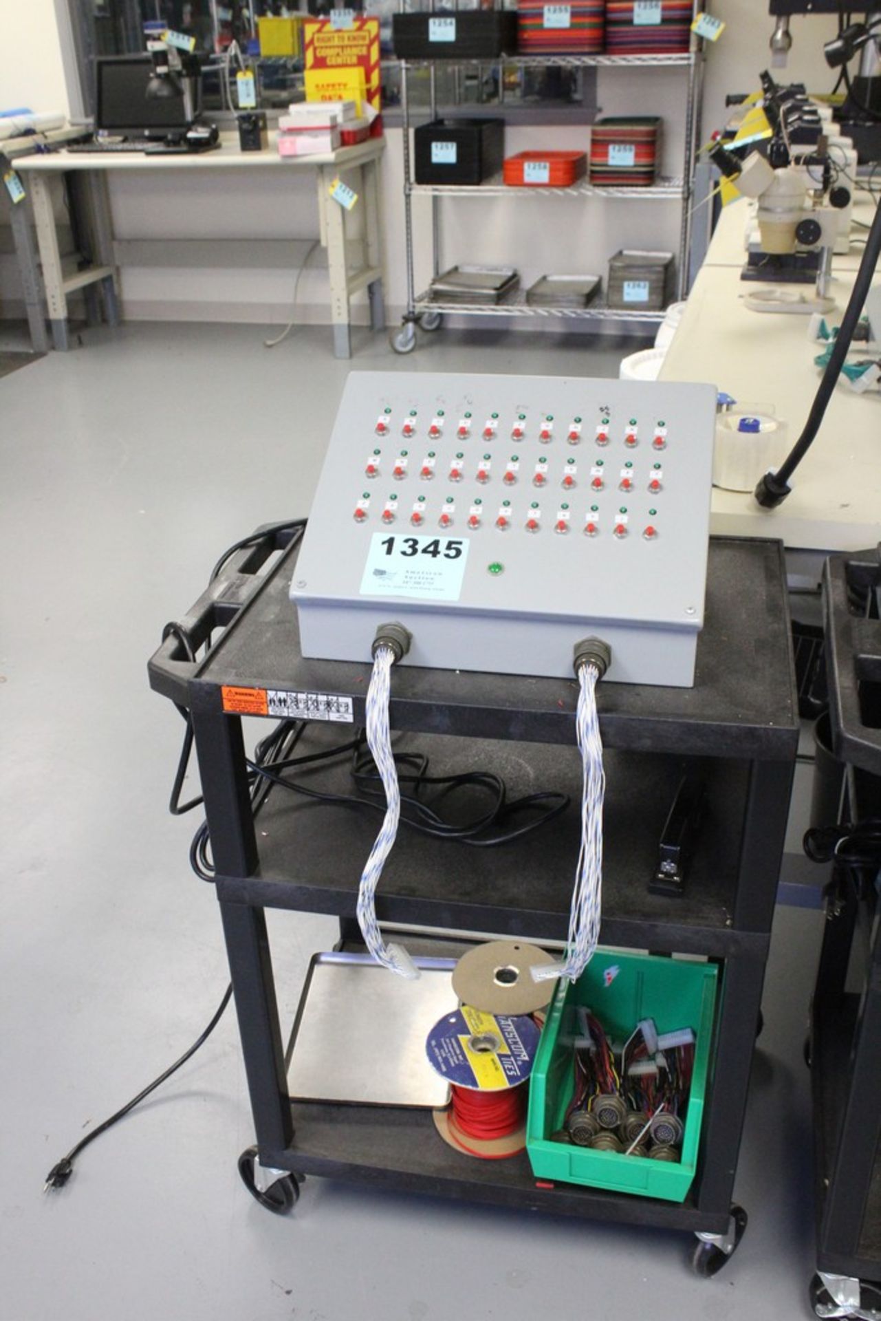 CIRCUIT BOARD TEST UNIT WITH CART