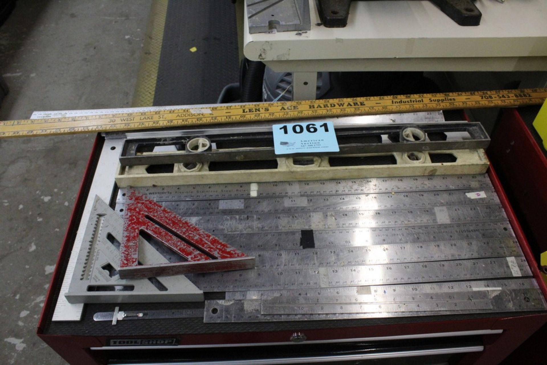 SQUARES LEVELS AND STAINLESS STEEL RULERS