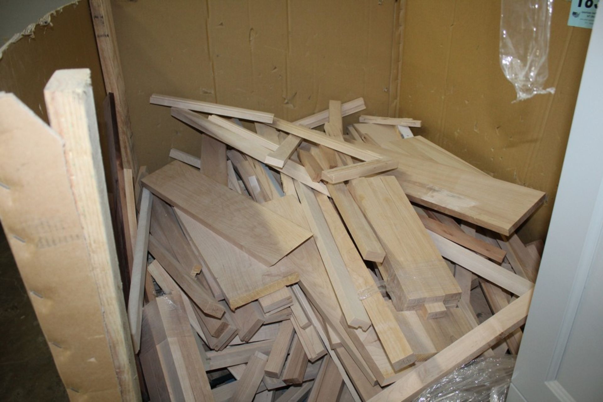 LARGE QTY OF HARDWOOD CUT-OFFS - Image 2 of 2