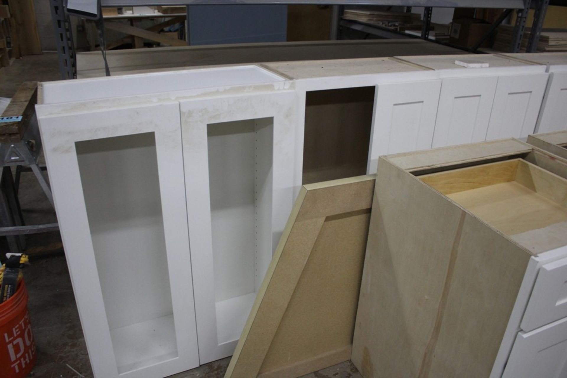 ASSORTED BASE AND WALL CABINETS - Image 2 of 4