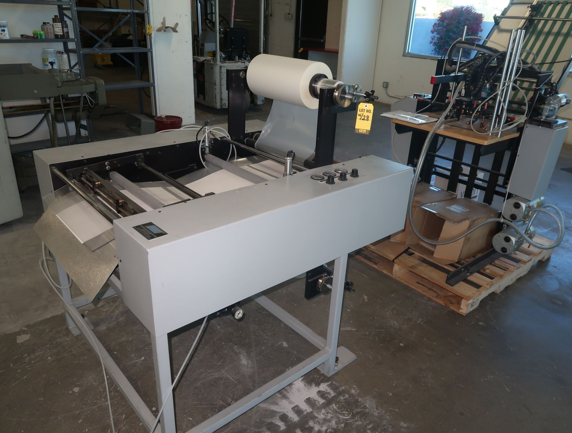 D&K DOUBLE KOTE DIGITAL LAMINATING SYSTEM MDL. DKD 2225, FEEDER & LAMINATOR SN. 22-27-069, 22-28- - Image 6 of 7