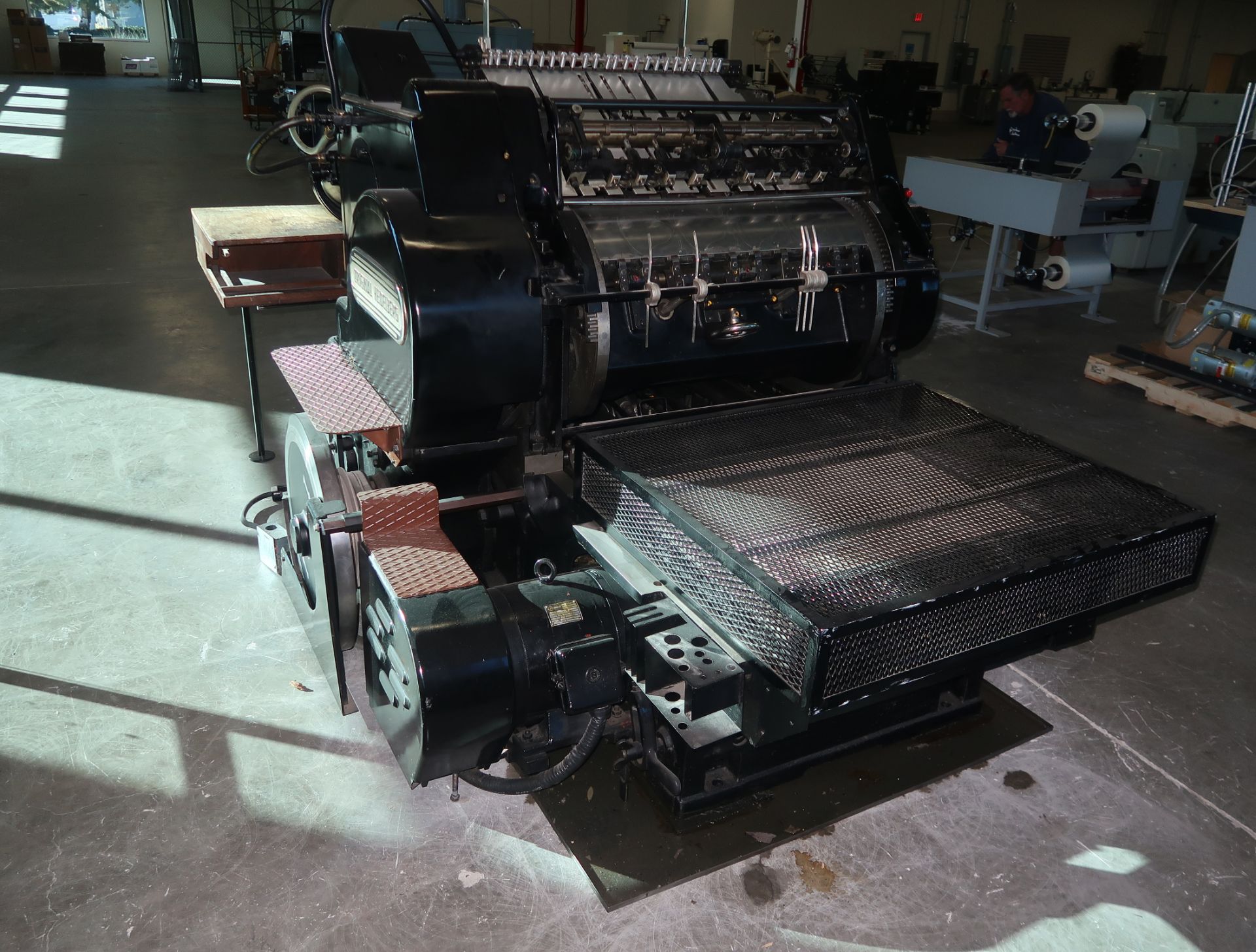 HEIDELBERG MDL. SBG 56CM X 77CM/22" X 30 1/4" CYLINDER PRESS W/FRAMES & TABLE SN. 25124 - Image 5 of 9