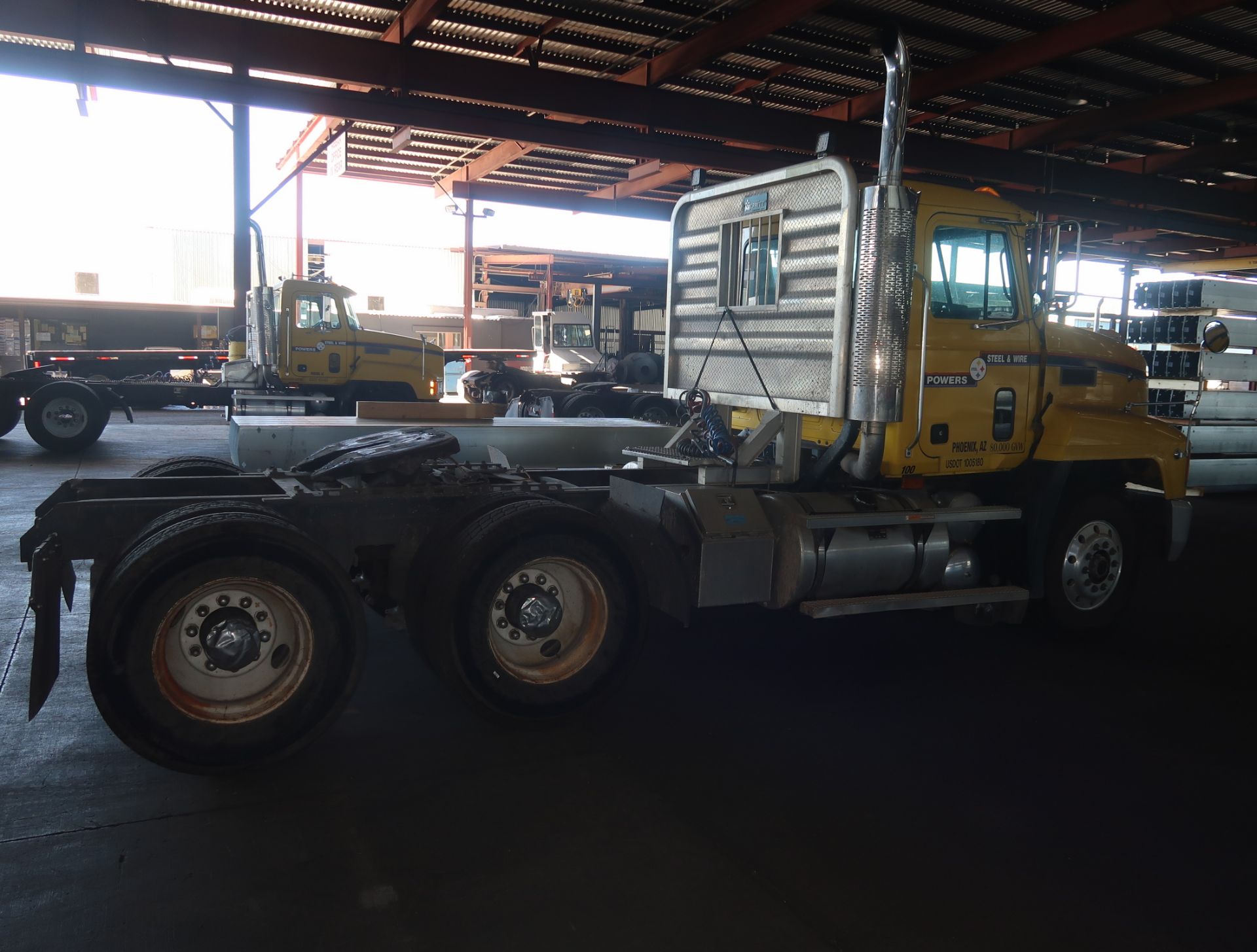 1994 MACK CH613 TANDEM AXLE TRUCK TRACTOR, VIN. 1M1AA12Y95W046680, ODOMETER SHOWS 42,167 REPLACED - Image 16 of 24