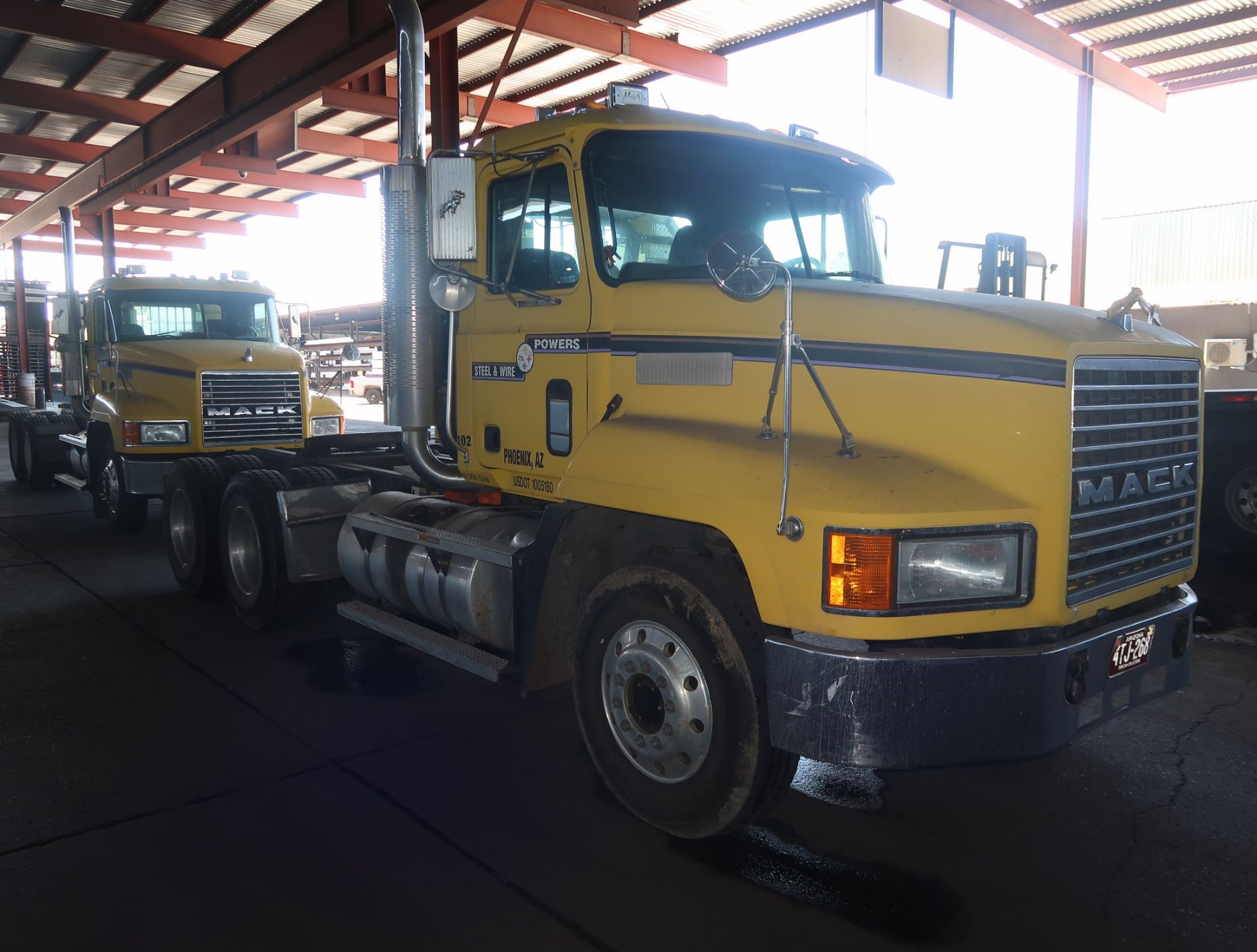 1998 MACK CH613 TANDEM AXLE TRUCK TRACTOR, VIN. 1M1AA13Y2WW086460, 419,325 MILES - Image 3 of 19