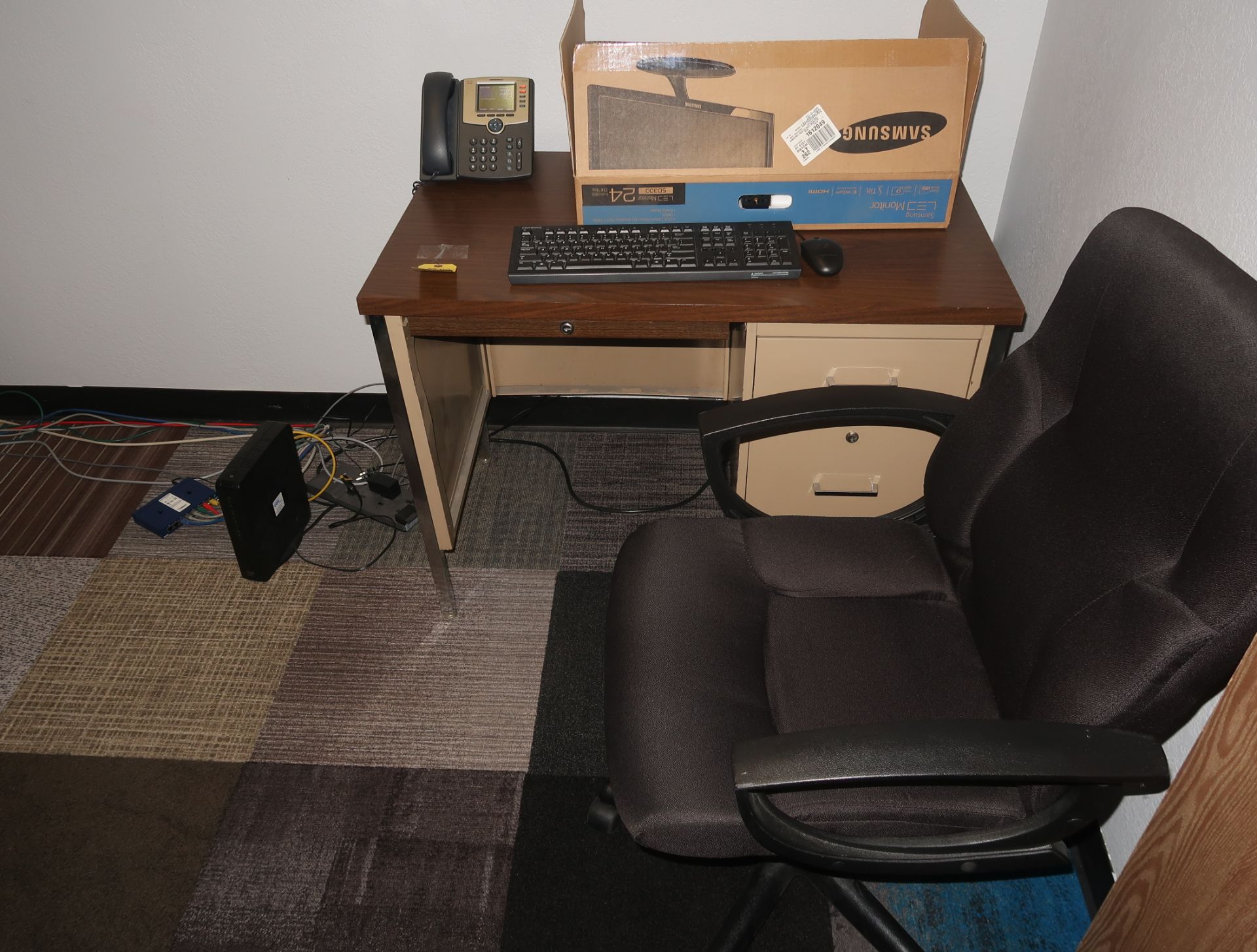 LOT DESK, CHAIR, SAMSUNG MONITOR, ETC.