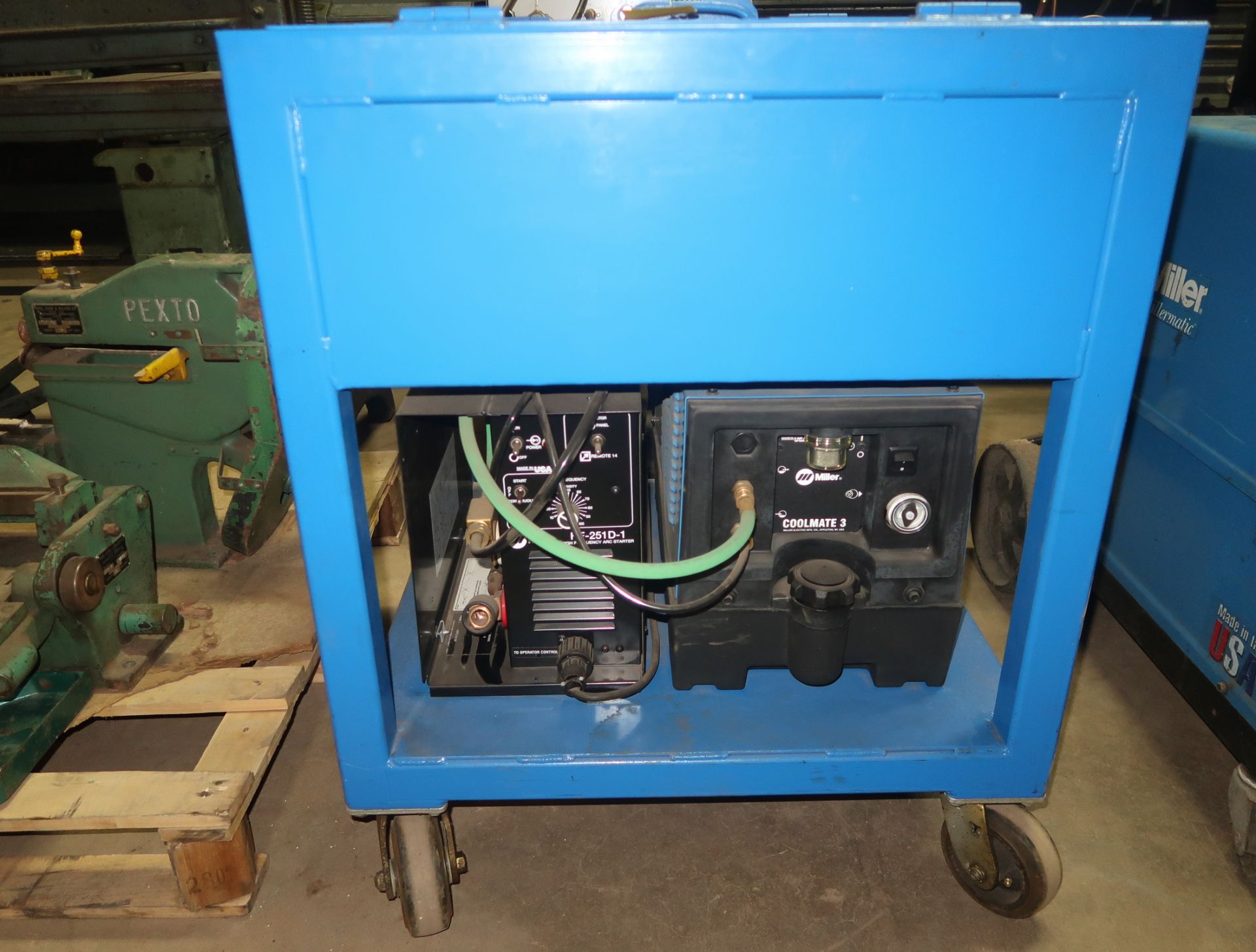 MILLER HF-251D-1 HIGH FREQUENCY STARTER, PORTABLE TIG WELDER/COOLMATE 3, WITH TIG TORCH, FOOT PEDAL, - Image 3 of 8