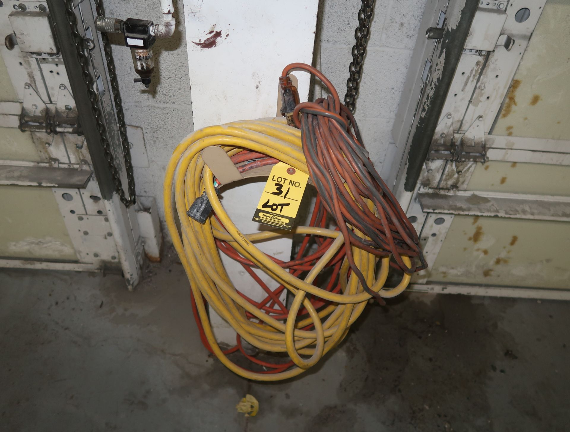 LOT ASST. EXTENSION CORDS