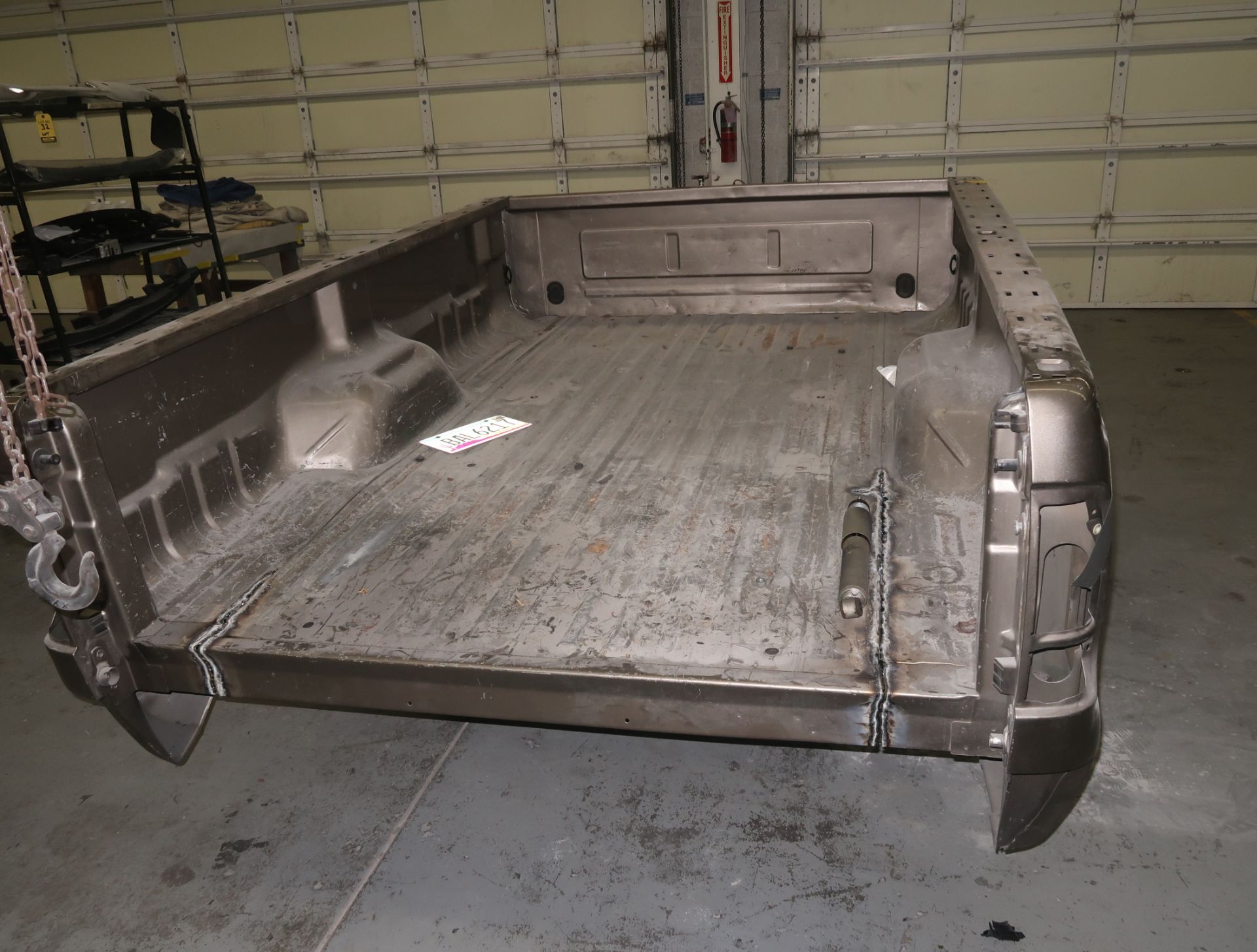 LOT TRUCK BED W/BED CART - Image 2 of 3