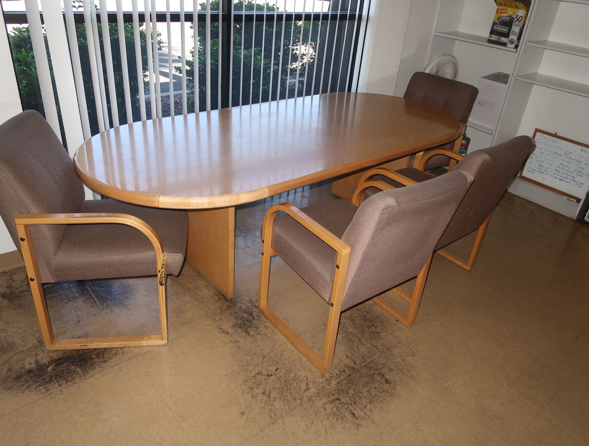 LOT BREAKROOM TABLE & CHAIRS