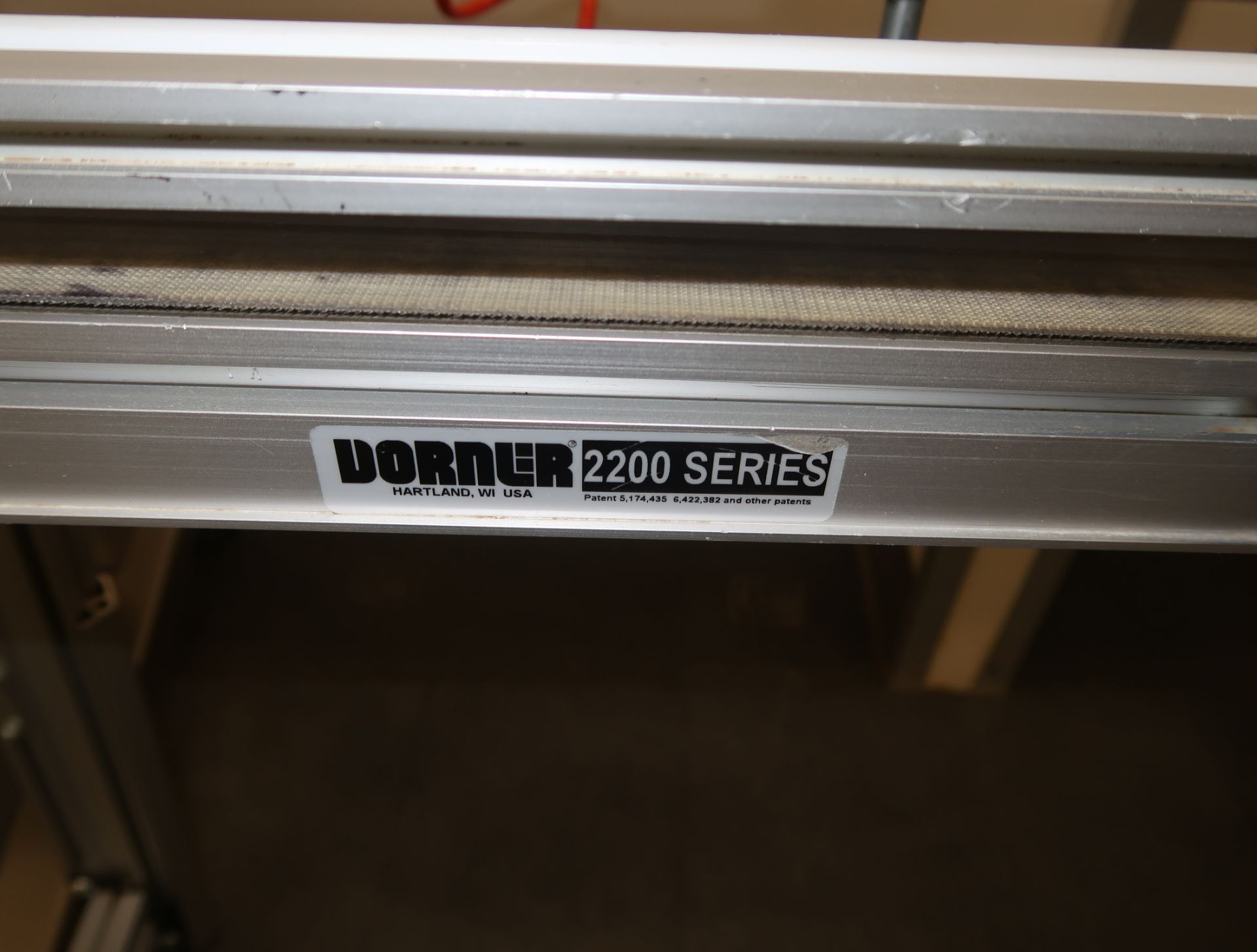 DORNER 2200 SERIES VARIABLE SPEED CONVEYOR - Image 2 of 3