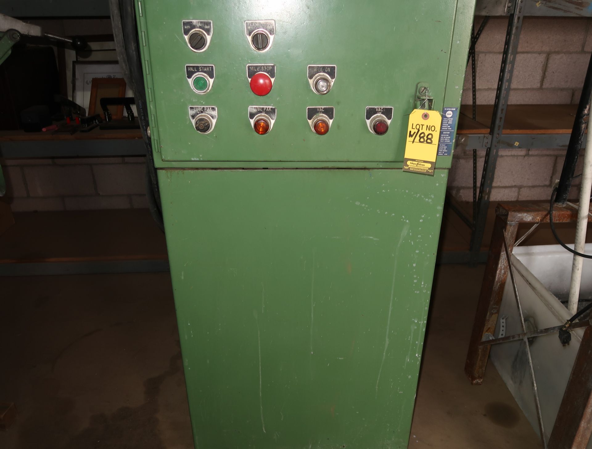 SWECO VIBRATORY DEBURRER, MDL. 10V, SN. 180968-1, 230V, 3PHASE, 10HP, W/ CONTROL PANEL & FILTER KING - Image 5 of 8