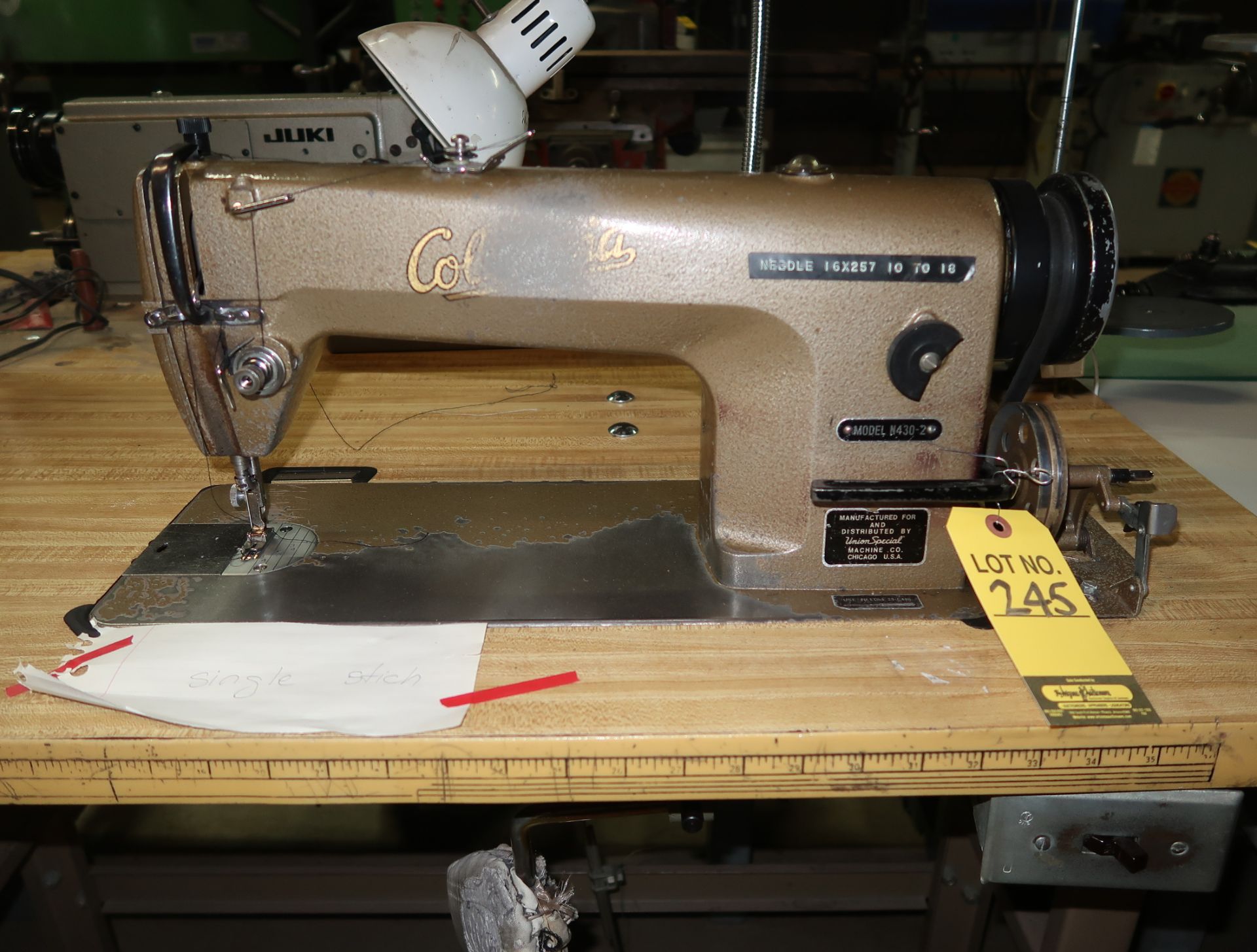 COLUMBIA SINGLE STITCH W/ TABLE & CLUTCH MOTOR MDL. N430-2