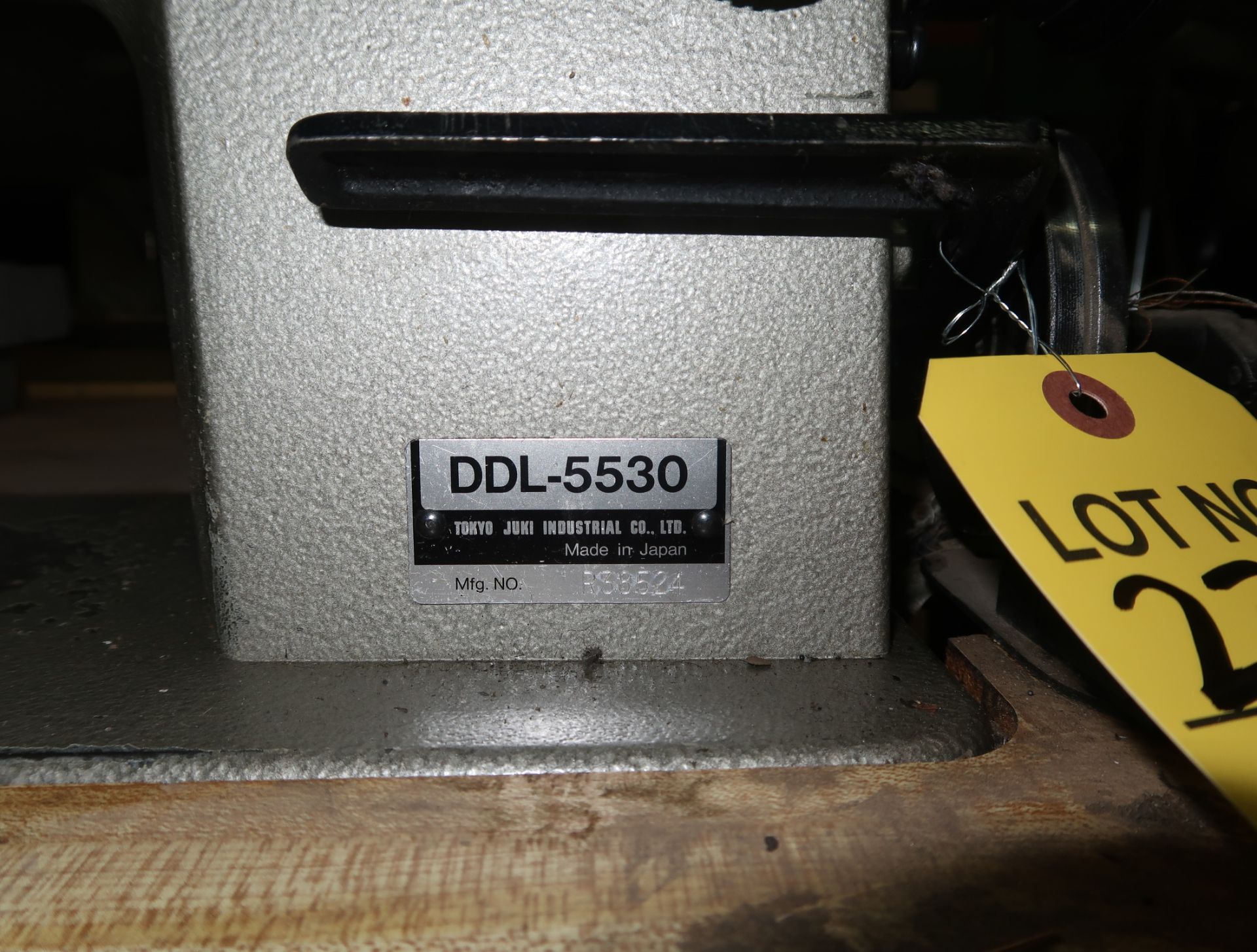 JUKI DDDL-5530 W/ TABLE & CLUTCH MOTOR - Image 3 of 4