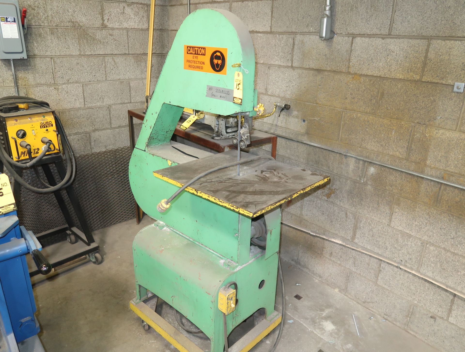 BETTMARR VERTICAL BANDSAW 120V, 1PH