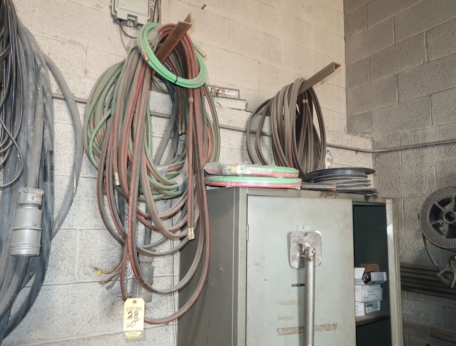 LOT TWIN HOSE W/ASST. GAUGES