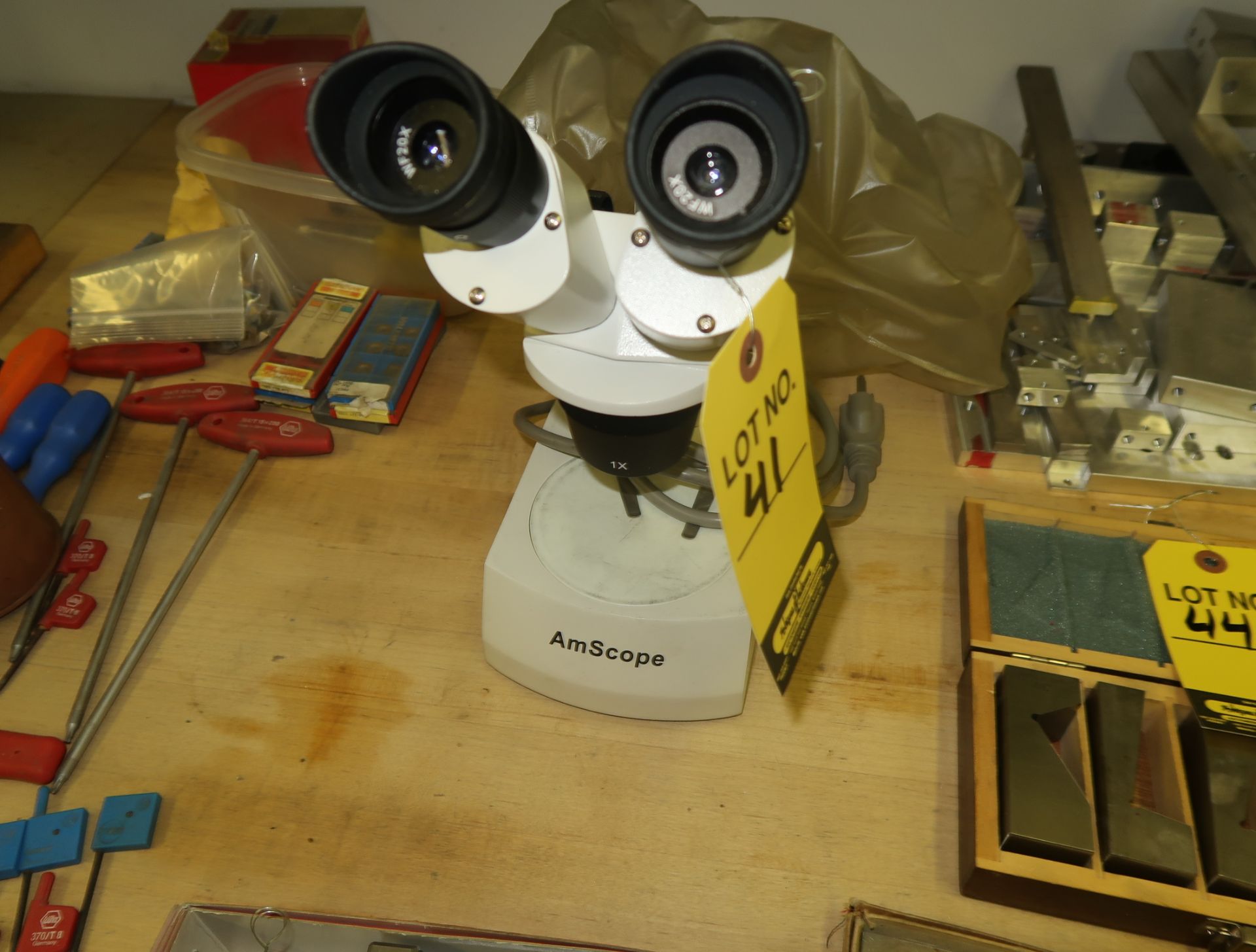 AMSCOPE MICROSCOPE